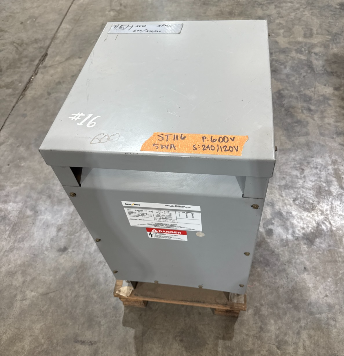 5 KVA Federal Pacific 20296-02 Transformer Pri 600V Sec 240/120V 3PH Indoor Encl New