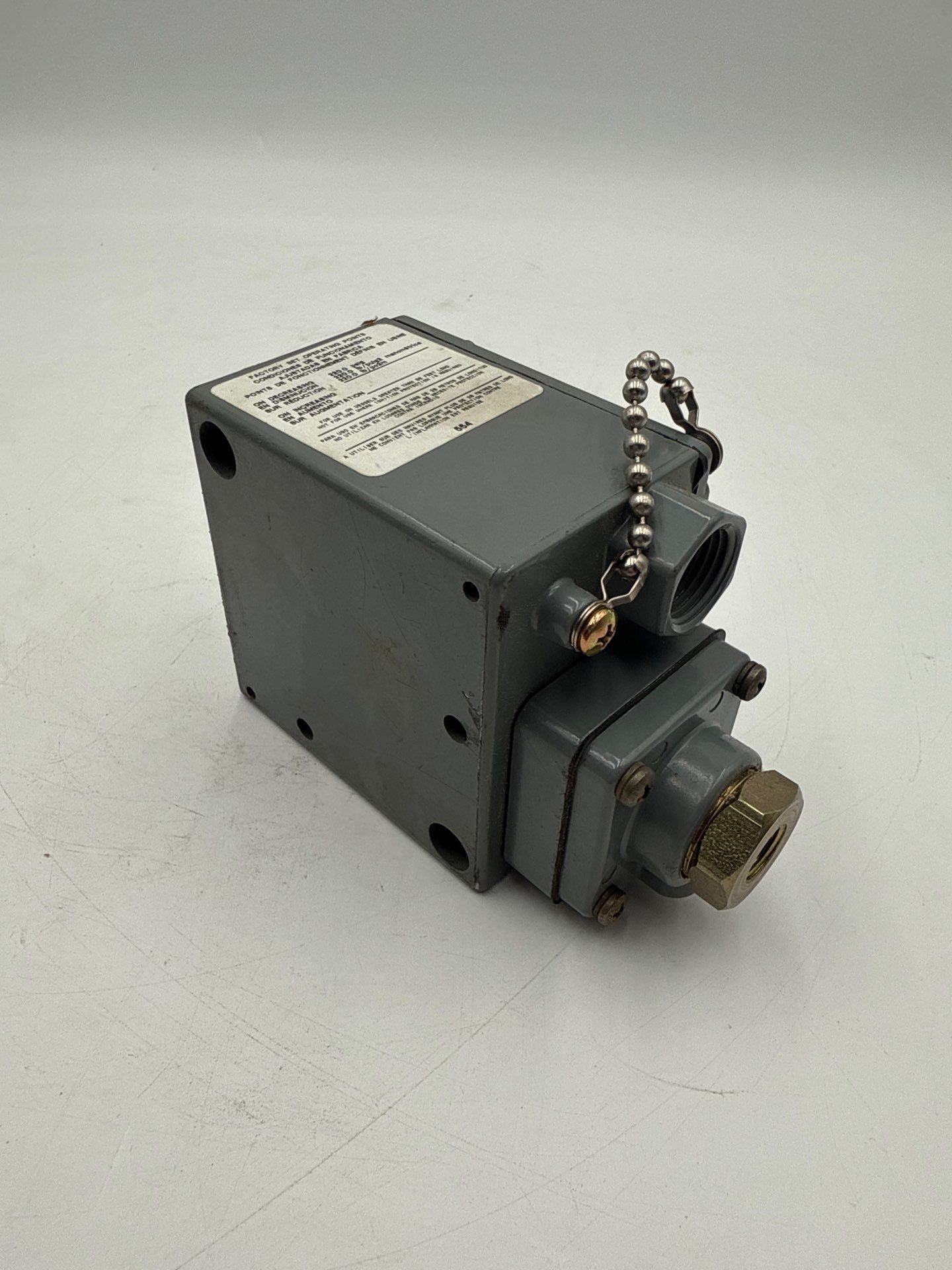 Square D 9012 GBW-1 Pressure Switch Adjustable 13-425 PSIG 120/240V 9012GBW1 New