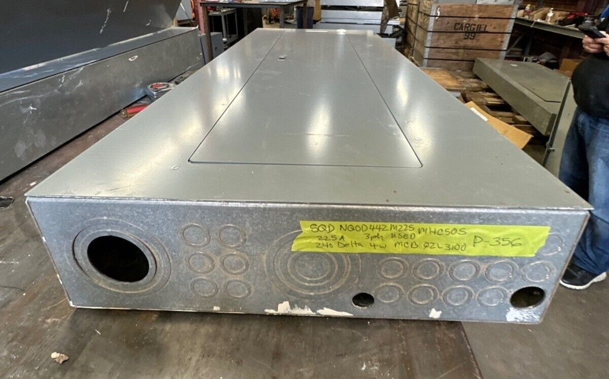 Square D NQOD Panelboard 225A 208/120V 3PH 4W MCB Q2L3100 42 Circuit Indoor Encl P356 Used