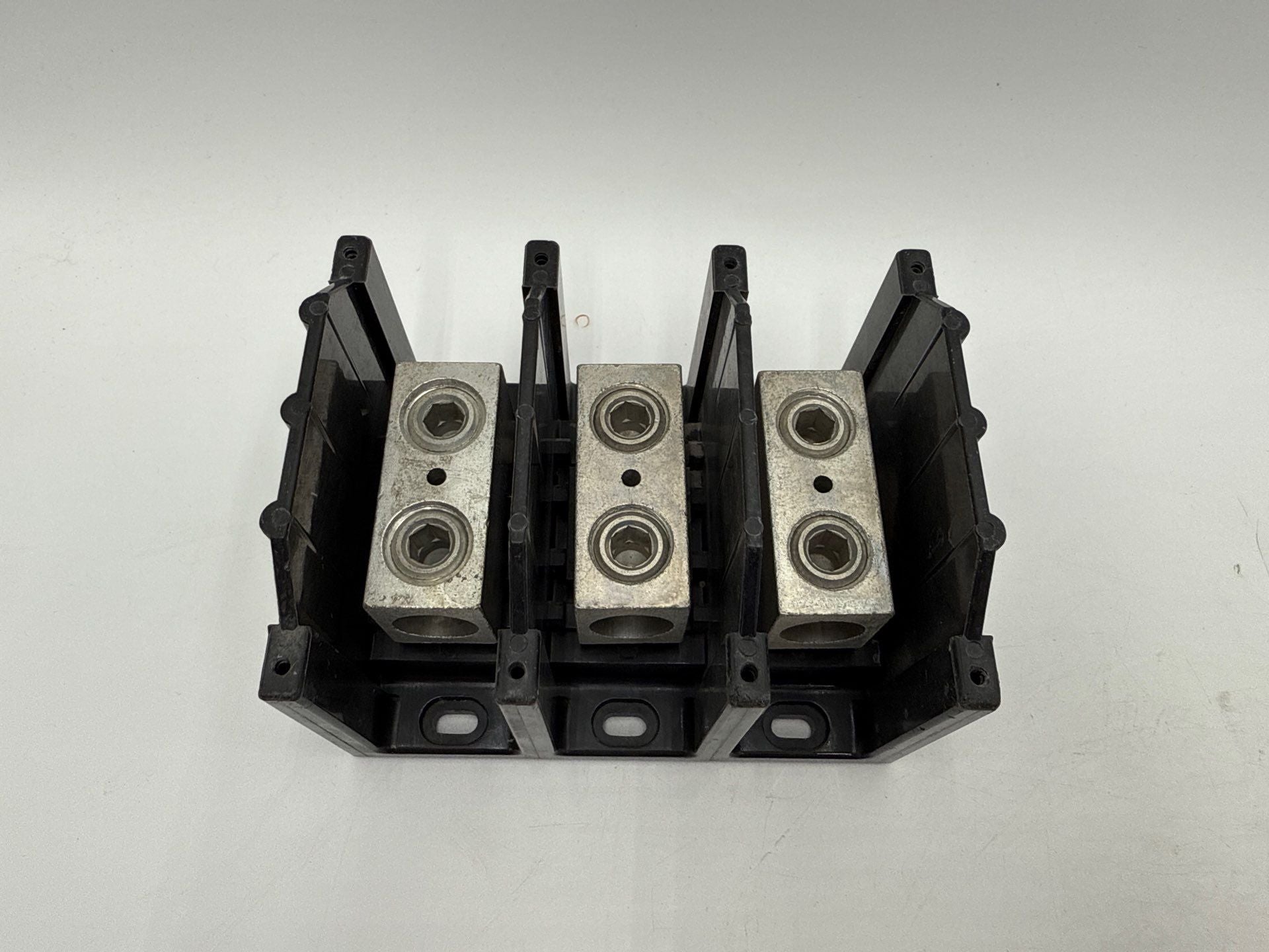 Bussmann 16303-3 Power Distribution Block 310A 3P 600 VAC/VDC New