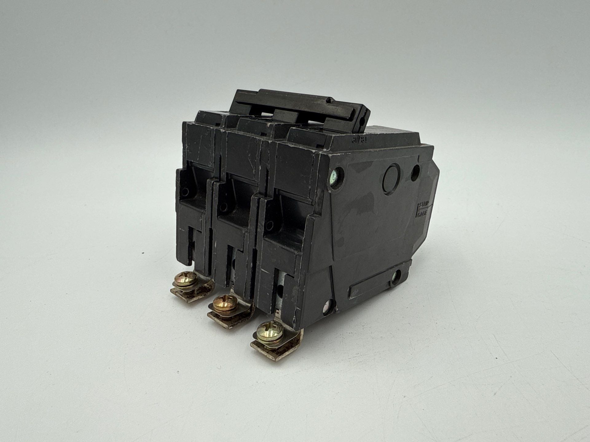 GE THQB32090 Circuit Breaker 90A 3P 240V THQL Bolt On 90 Amp 3 Pole Used