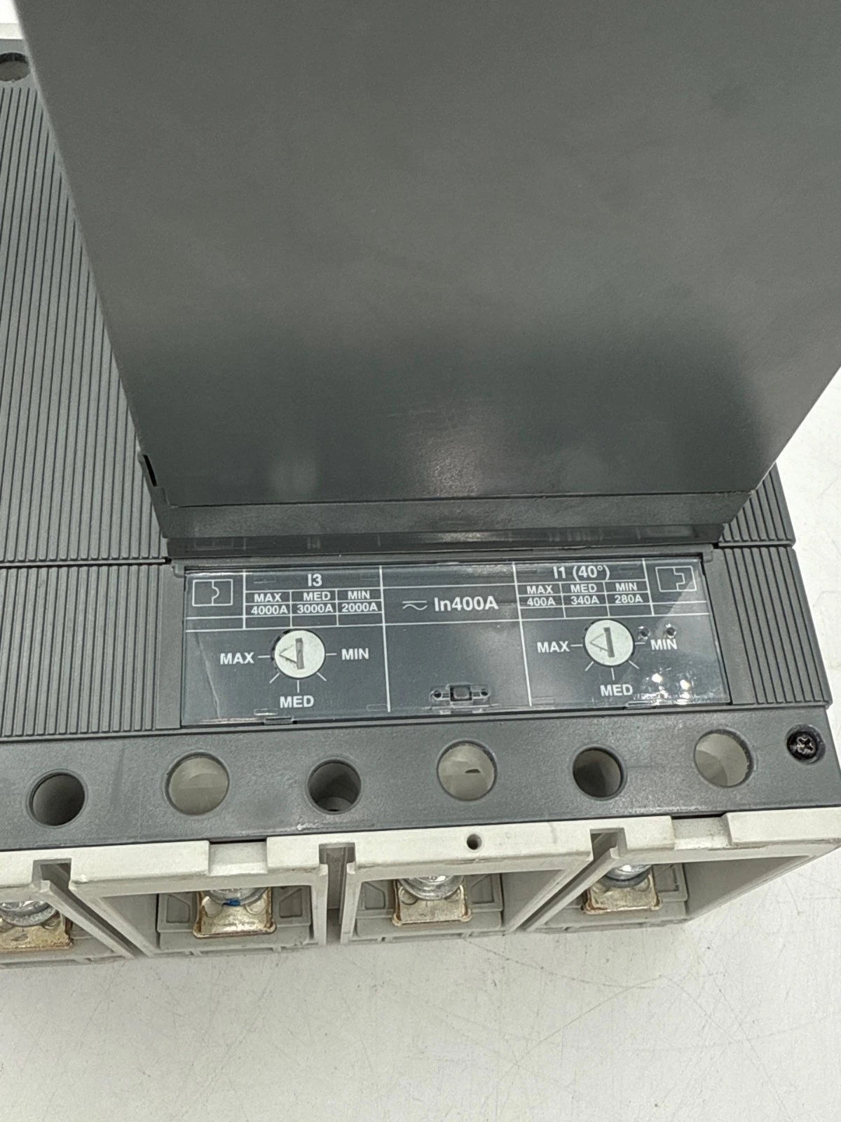 ABB SACE T5N 400 Circuit Breaker 400A 4P 600V 400 Amp Shunt 24V Motor Operator Used