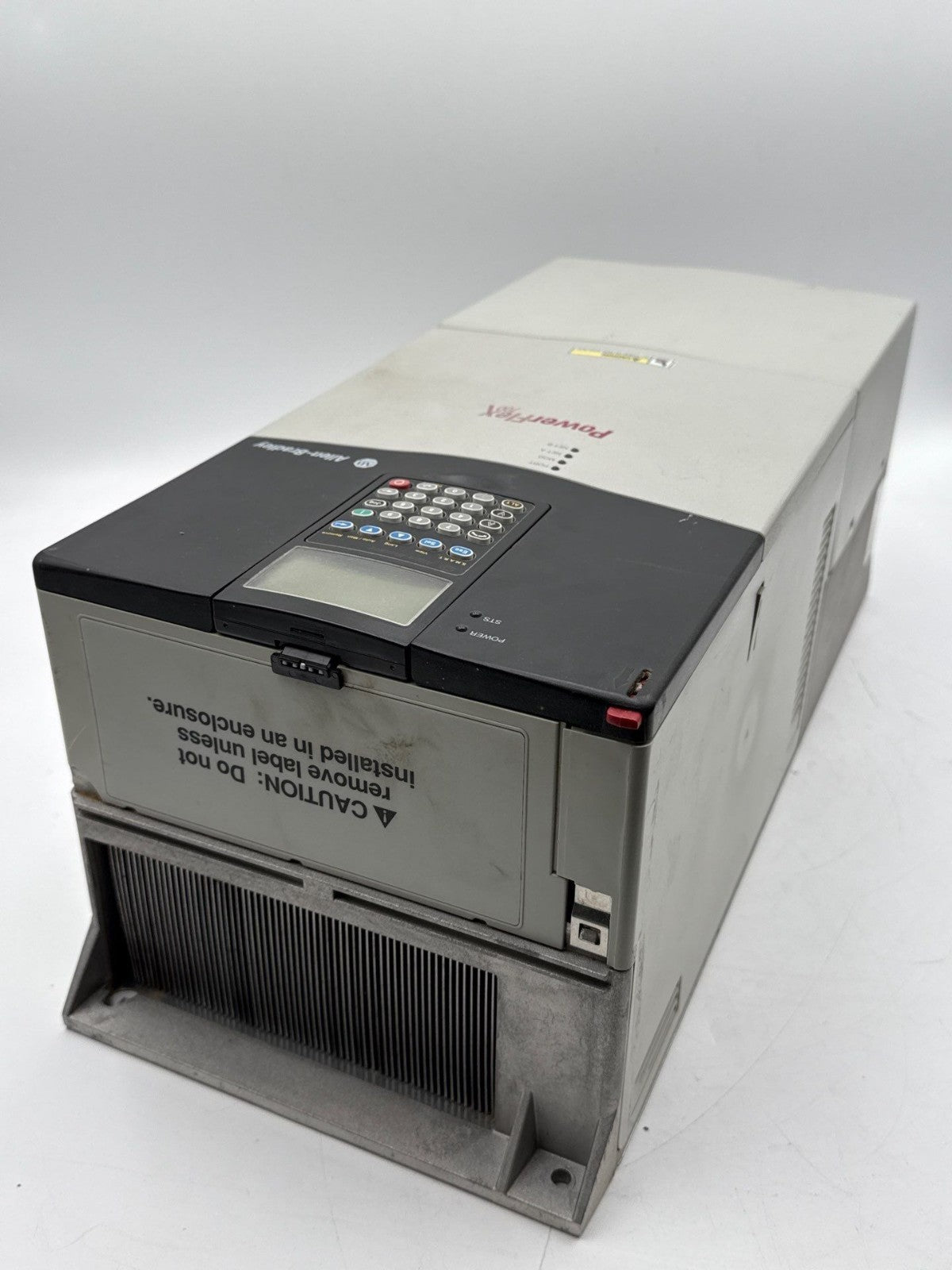 Allen Bradley 20BD040A3AYNAND0 PowerFlex 700 AC Drive 30HP 22kW 480V 3PH 47-63Hz Used