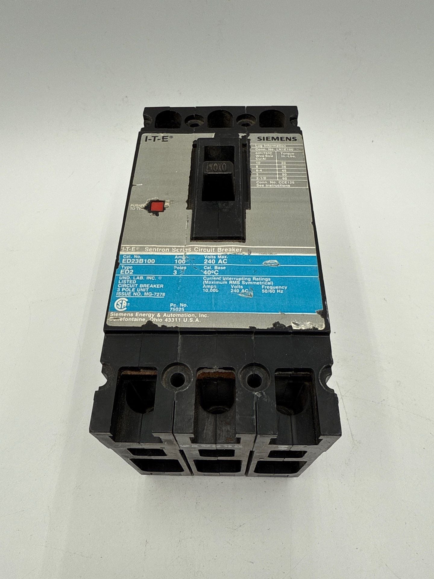 Siemens ITE ED23B100 Circuit Breaker 100A 3P 240V ED2 100 Amp 3 Pole Used