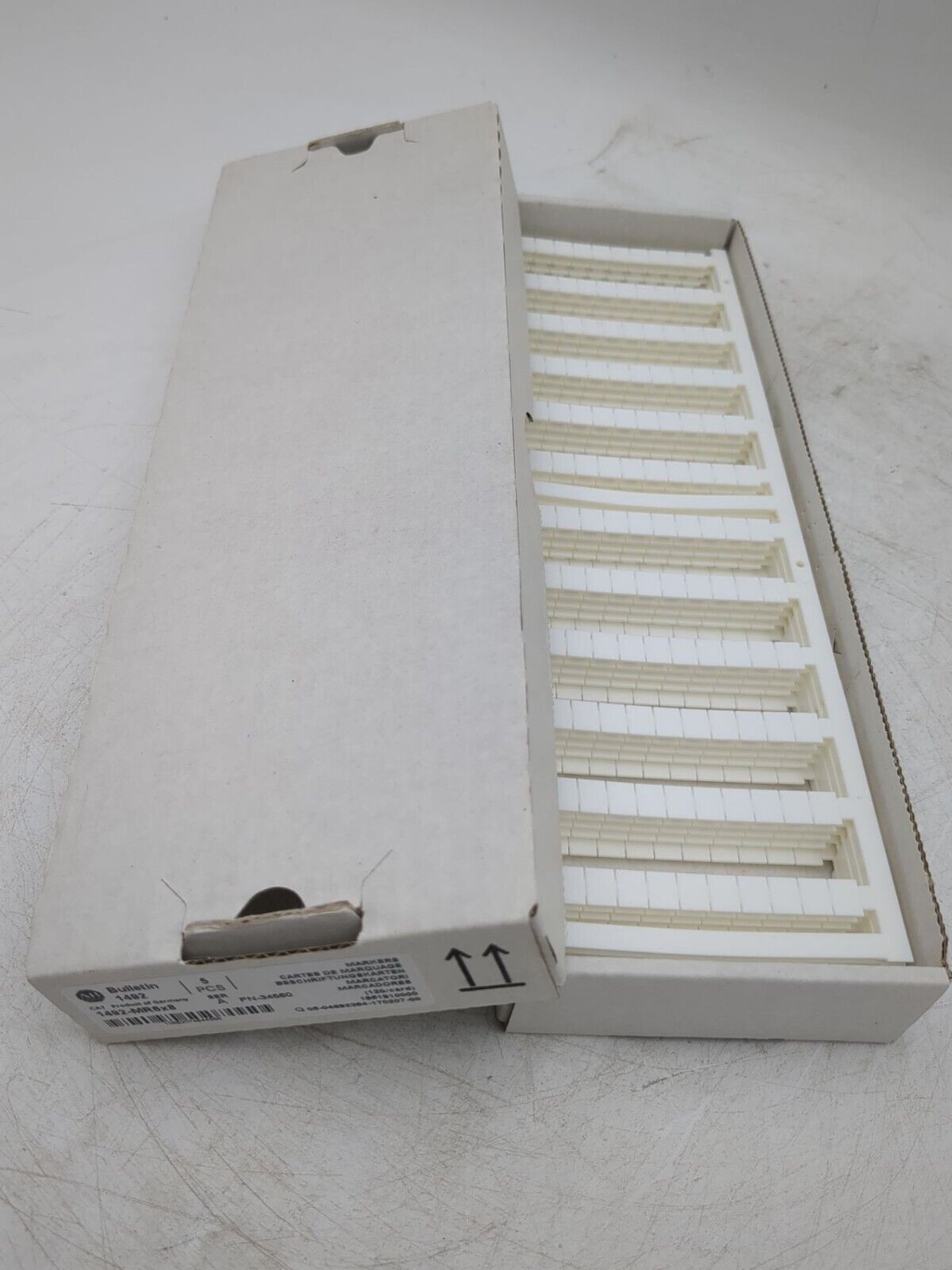 Allen-Bradley 1492-MR6X8 New