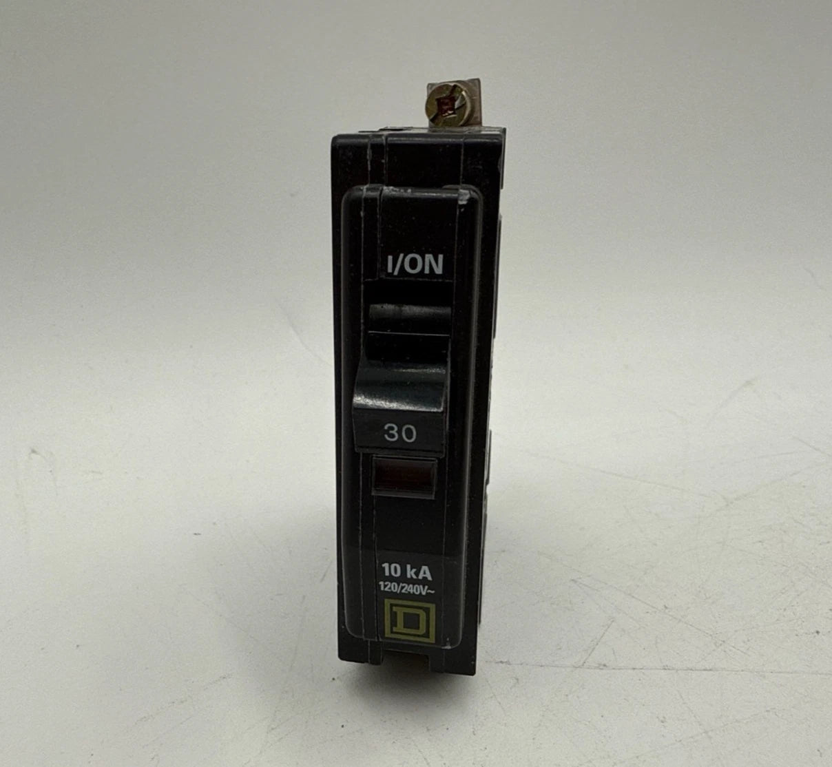 Square D QOB130 Circuit Breaker 30A 1P 120/240V 1PH QOB 30 Amp 1 Pole Bolt On Used