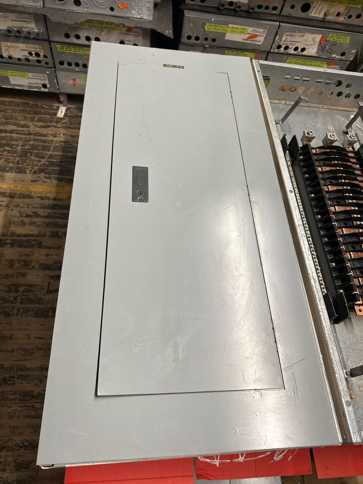 Siemens S1C42ML250ATS S1 Panelboard 250A 208/120V 3PH 4W Indoor Encl 42 Cir MLO P069 Used
