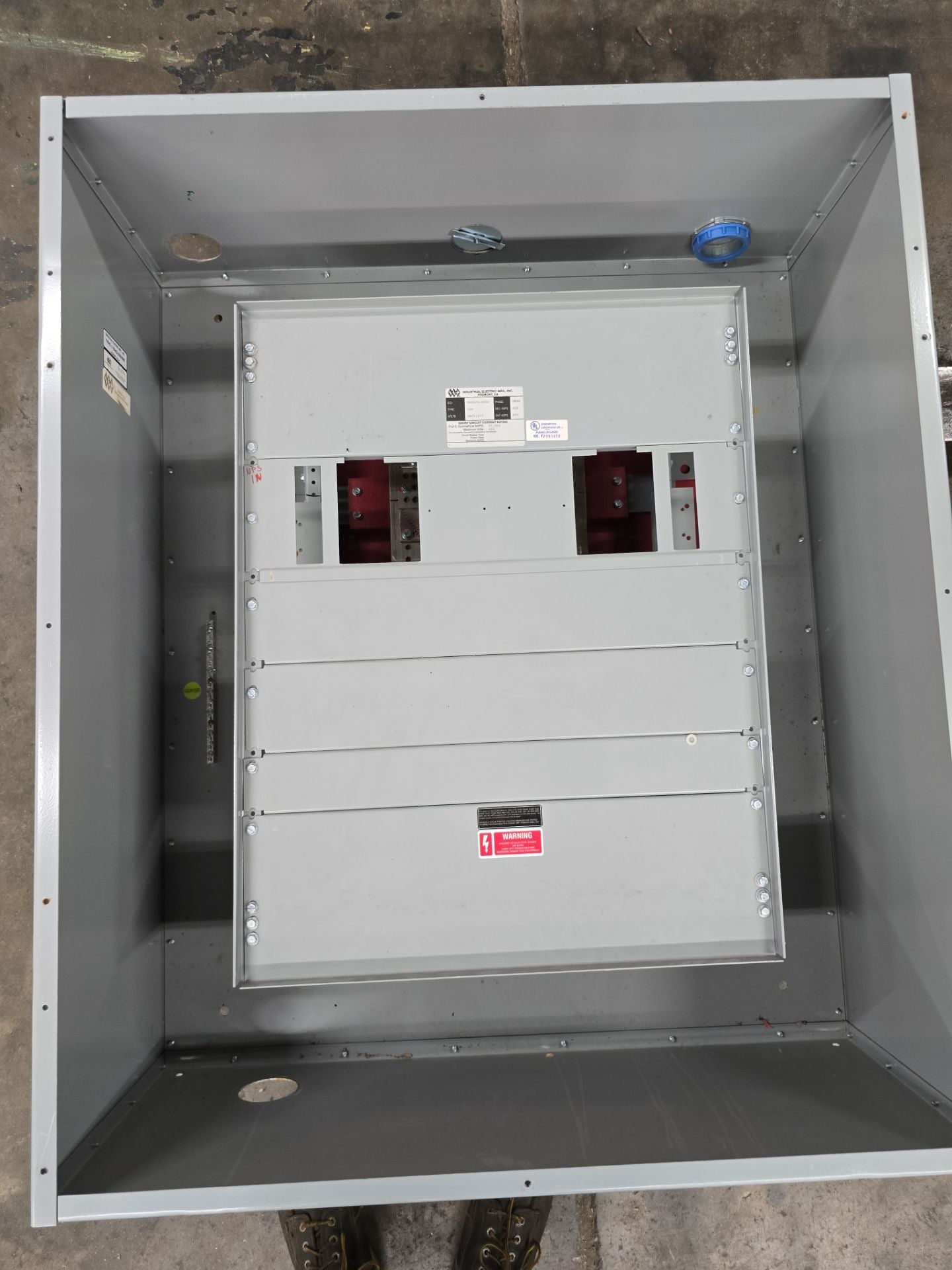 IEM CDP Panelboard 400A 480/277V 3PH 4W MLO 400 Amp Panel Indoor Used