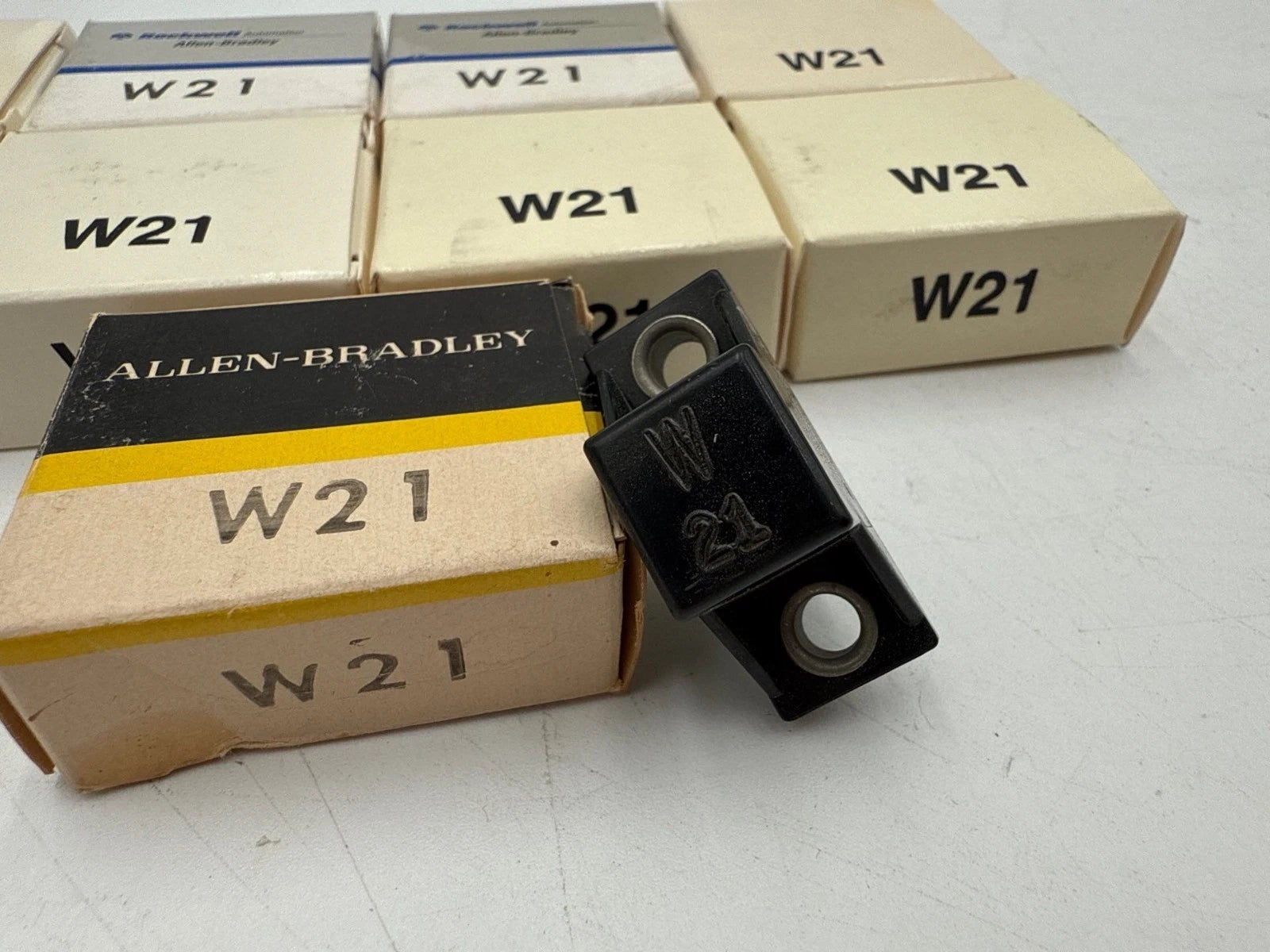 9PC Lot Allen Bradley W21 Thermal Overload Relay Heater Element Unit W-21 New