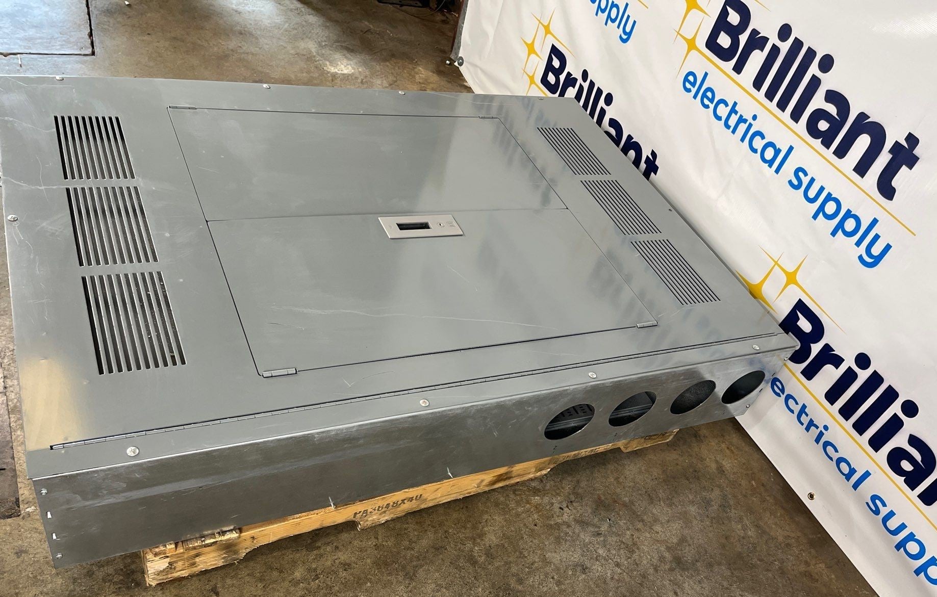 Square D HCP I-Line Panelboard 1200A 480/277V 3PH 4W 30Cir MLO Indoor Encl HC4259DB Used