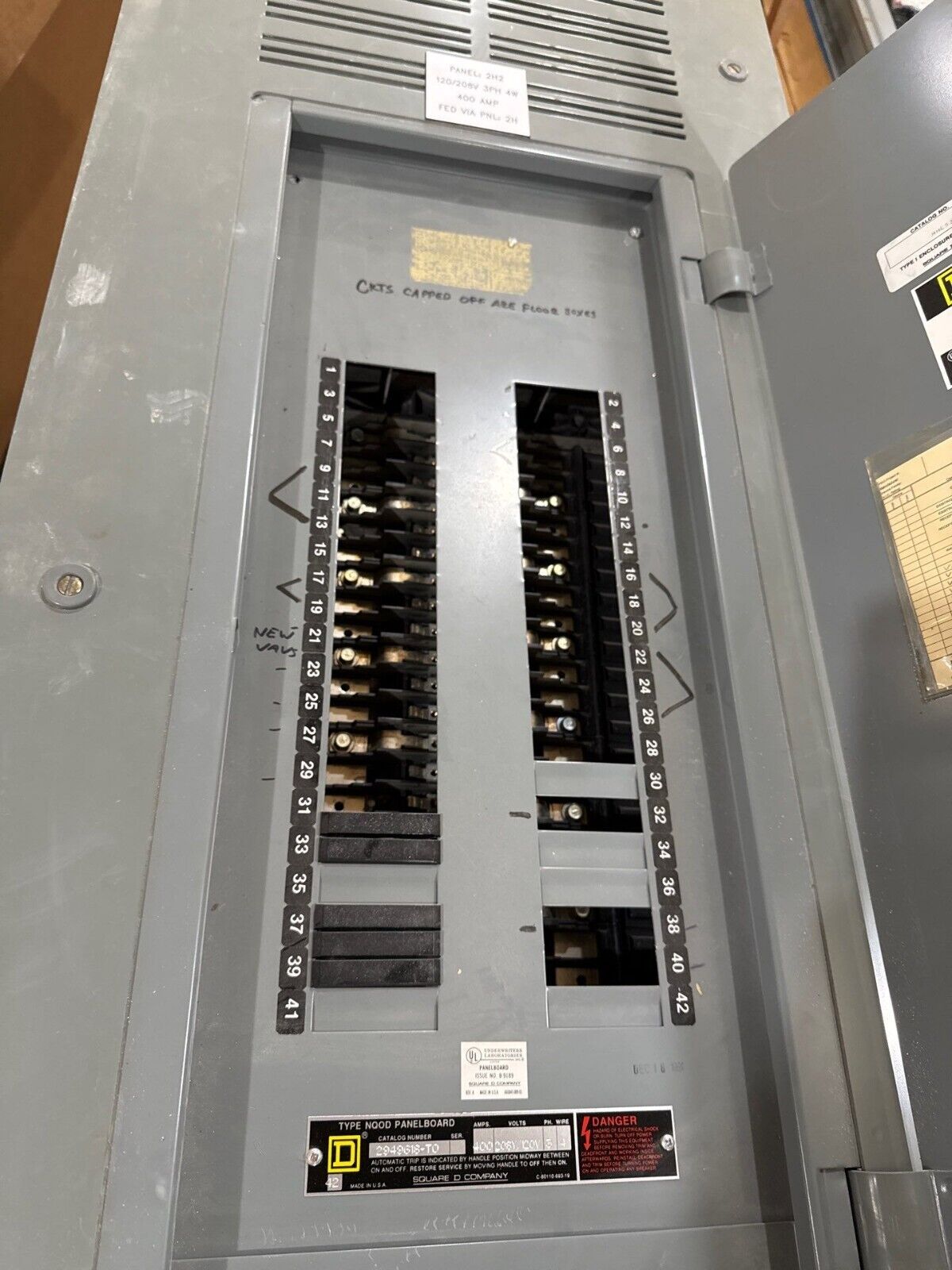Square D NQOD Panelboard 400A 208/120V 3PH 4W 42 Circuit Indoor Encl MLO MH53 P624 Used