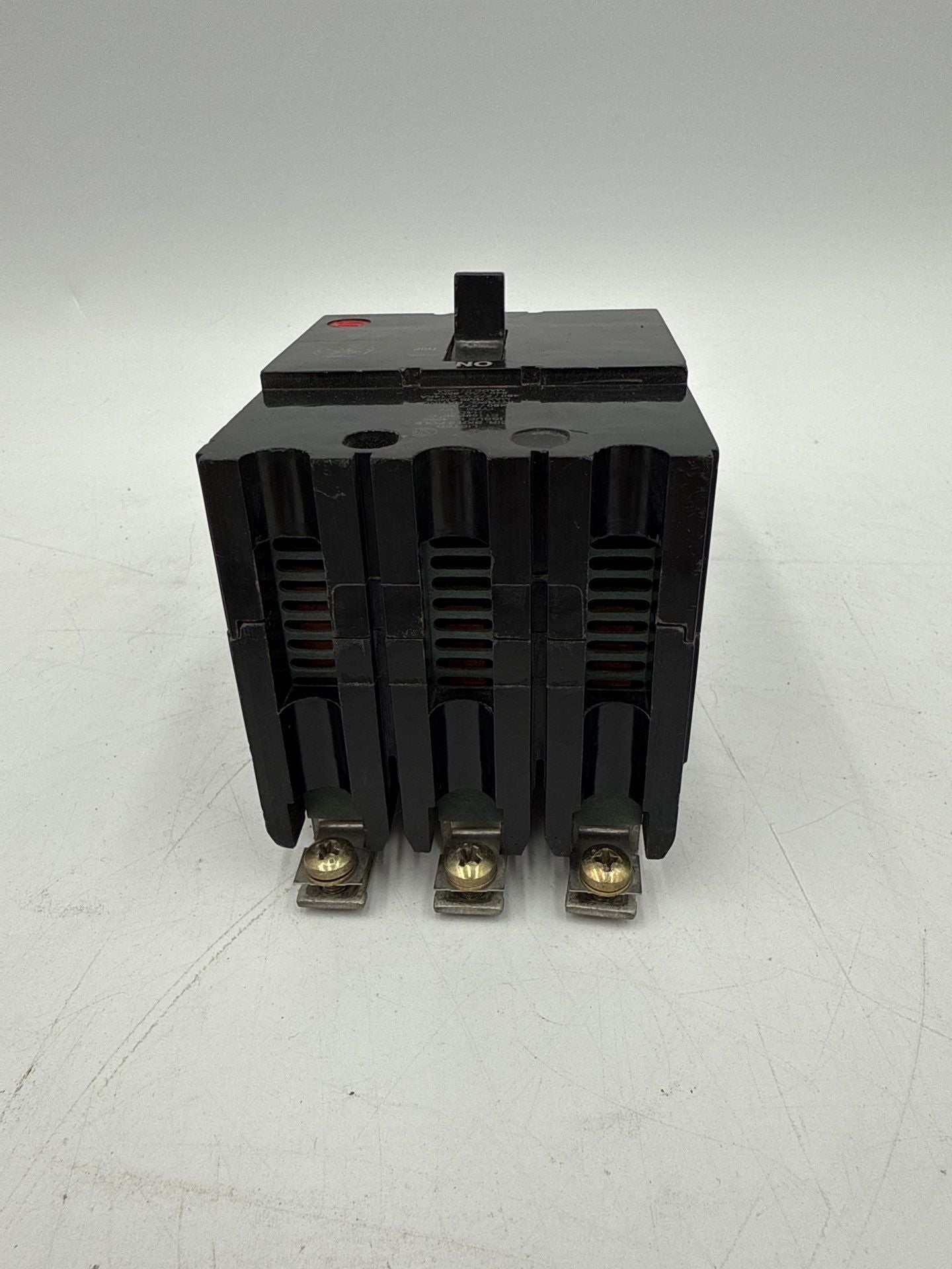 GE General Electric TEY320 Circuit Breaker 20A 3P 480V TEY 3PH 3 Pole 20 Amp Used