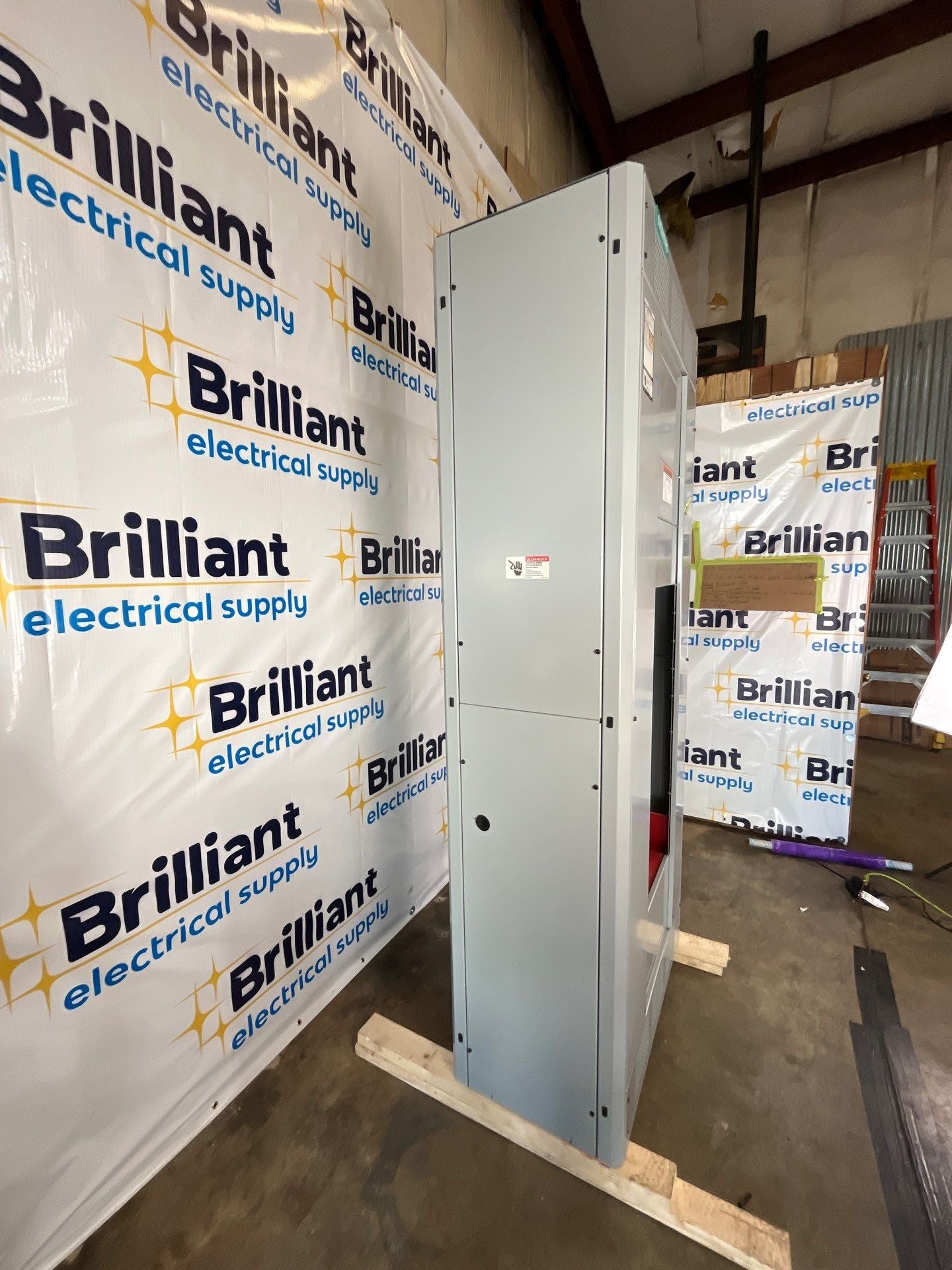 Siemens SB Switchboard 2000A 480/277V 3PH 4W MLO Indoor Encl 2000 Amp Used