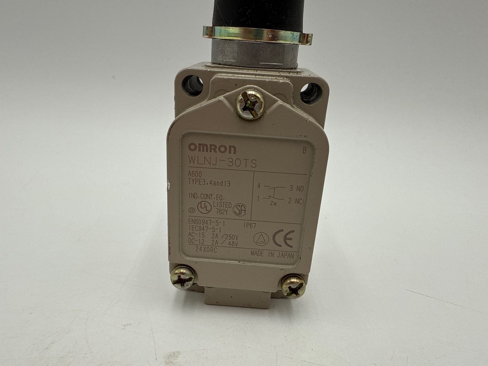 Omron WLNJ-30TS Snap Action Limit Switch Coil Spring SPST/NO SPST/NC New