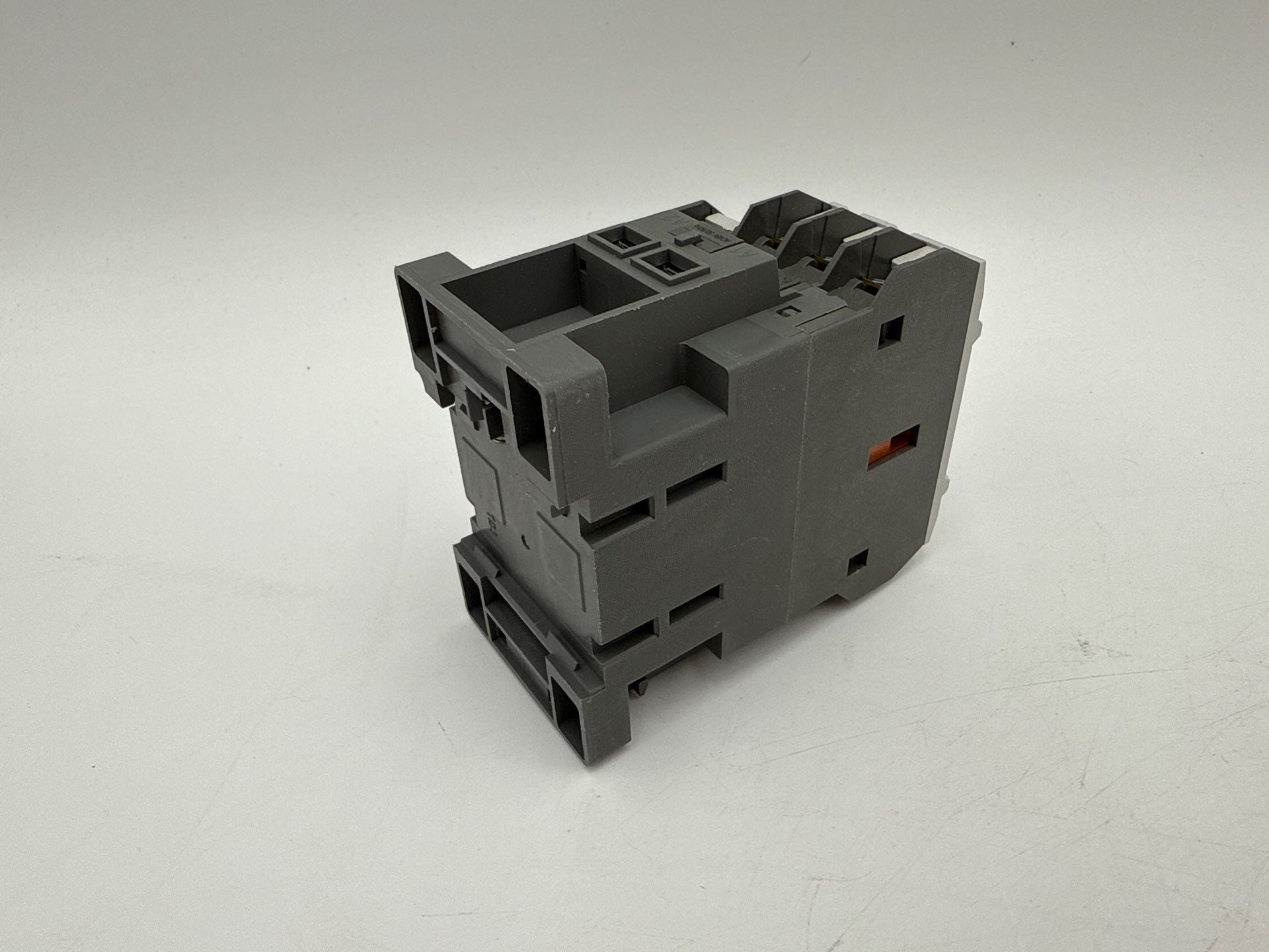 LS Electric MC-12b Contactor 12A 3P 690V Coil 48VAC 1 NO + 1 NC New