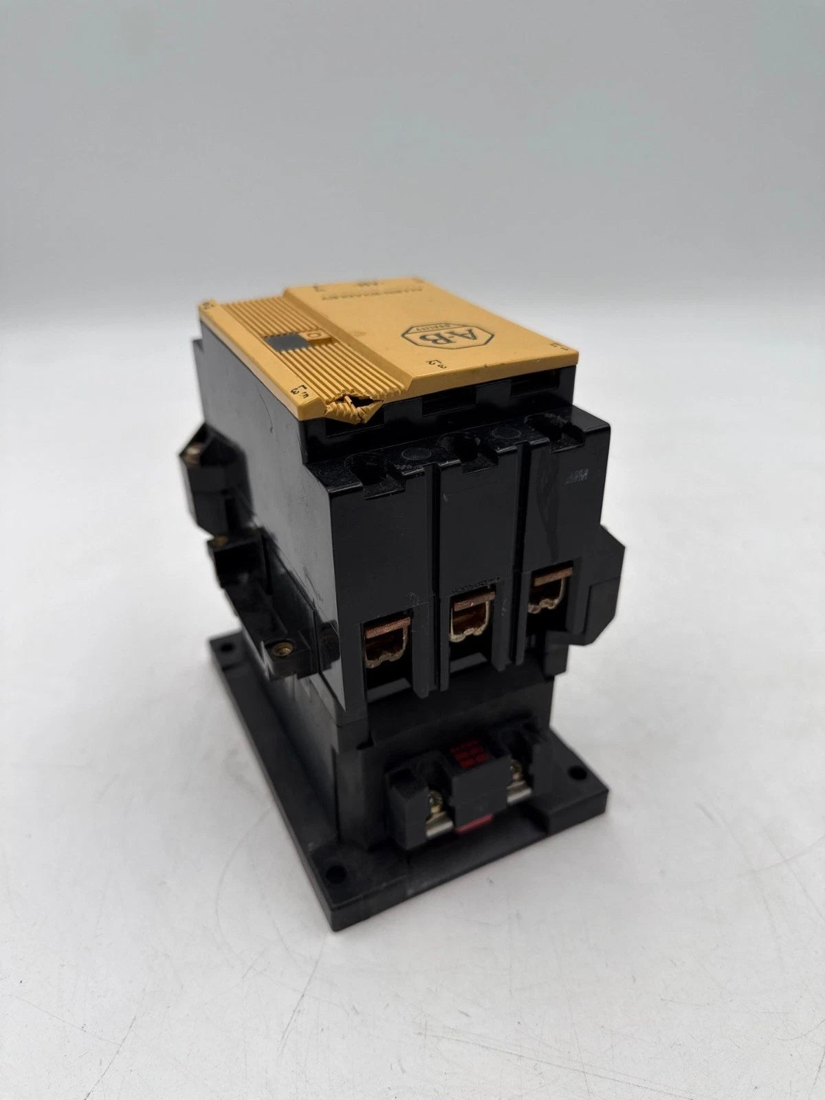 Allen Bradley 100-A60ND3 Contactor 60A 3P 600V 3PH A60 Coil 110/120V Used