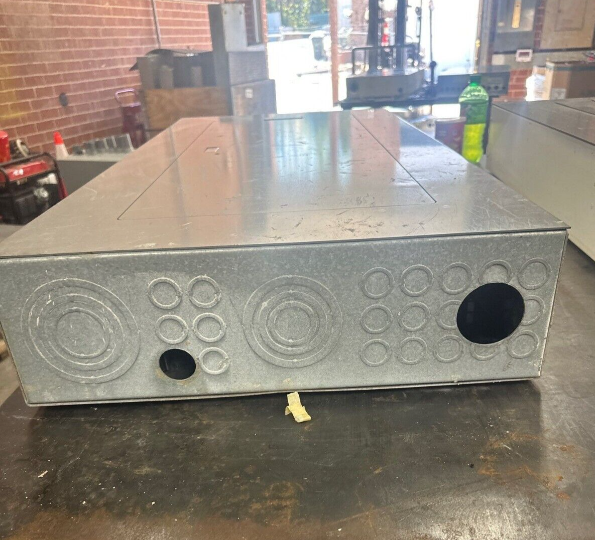 Square D NF Panelboard 250A 600V 3PH 4W 42 Cir Main Lug Panel Indoor Encl MLO P378 Used