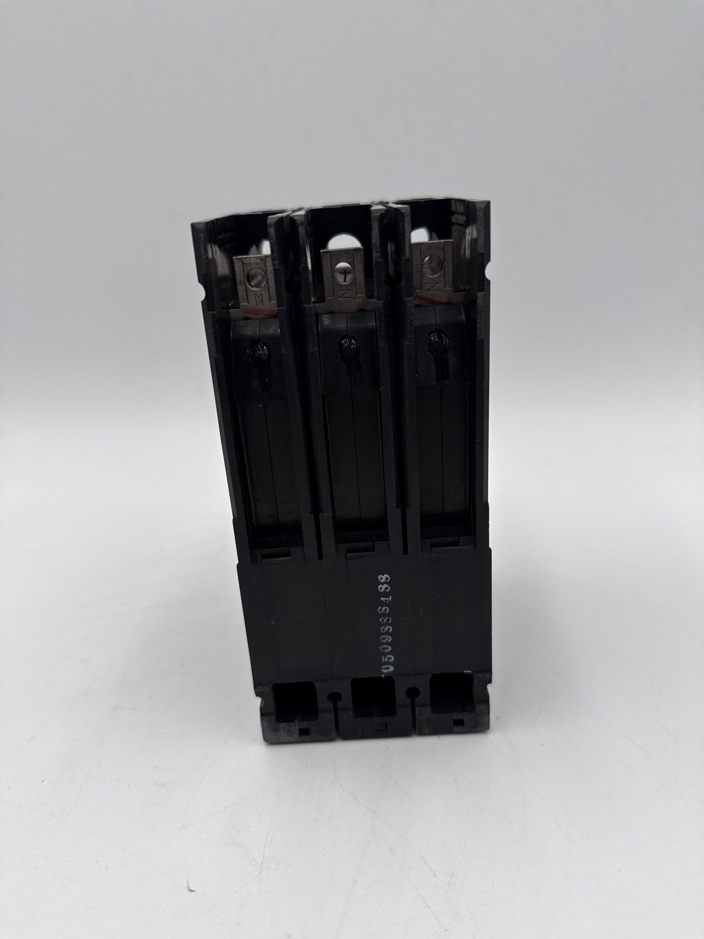 Siemens ITE ED23B015 Circuit Breaker 15A 3P 240V ED2 15 Amp 3 Pole Used