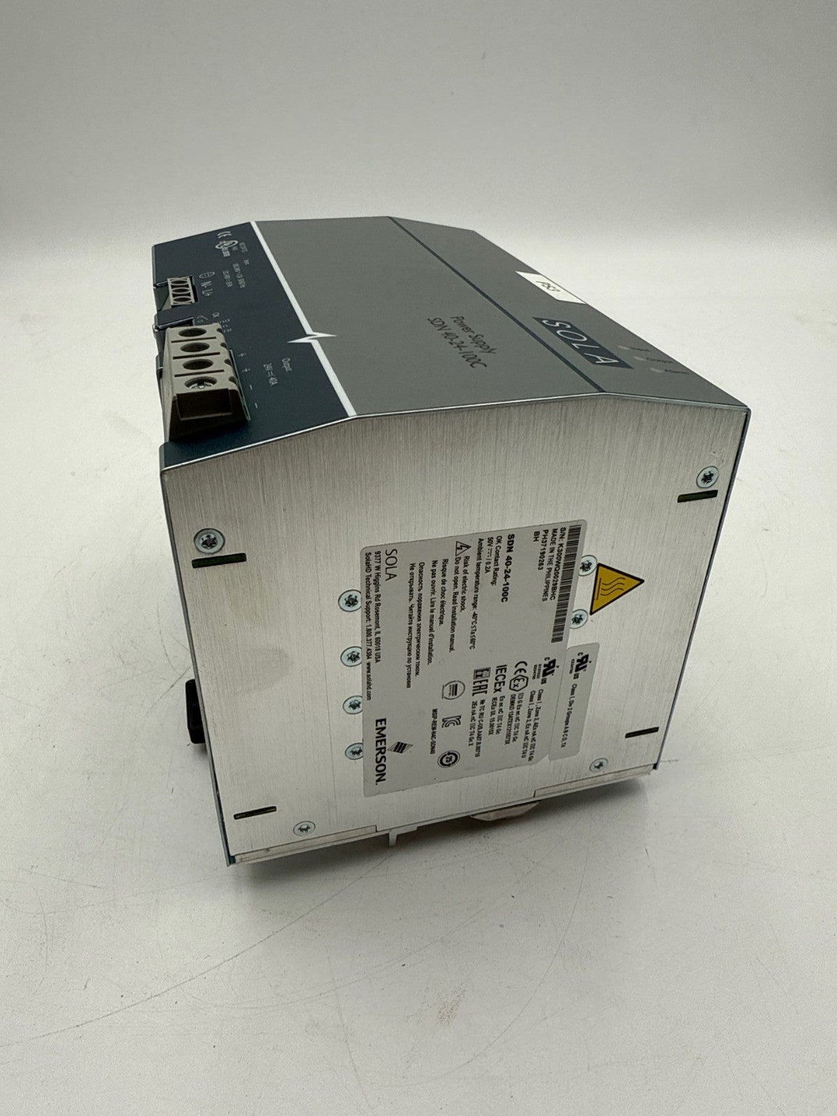 Emerson SOLA Hevi Duty SDN 40-24-100C Power Supply In 100-240V 12A Out 24VDC 40A Used