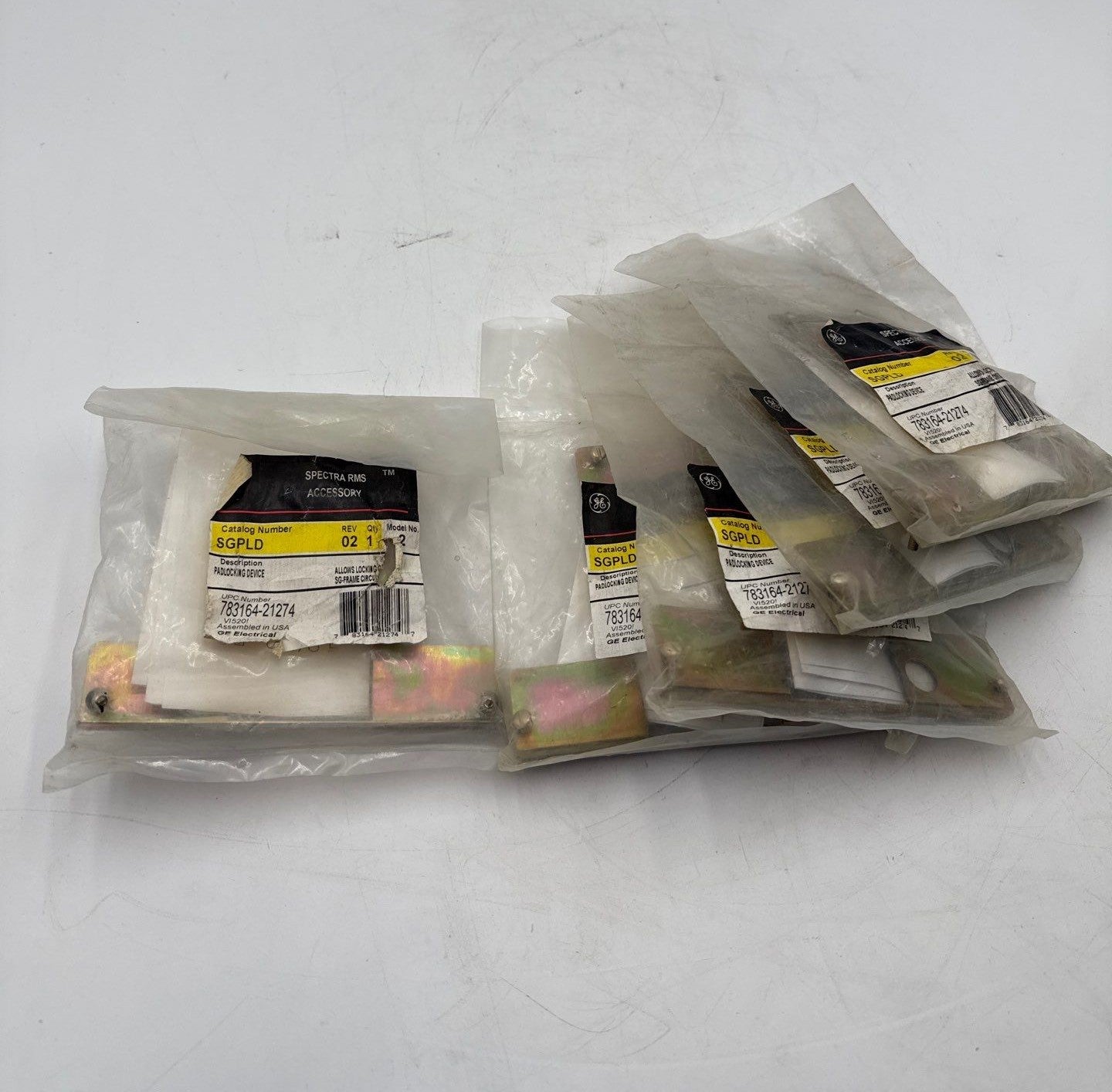 GE SGPLD Padlocking Device SG Frame Circuit Breakers SGHA SGLA Padlock New