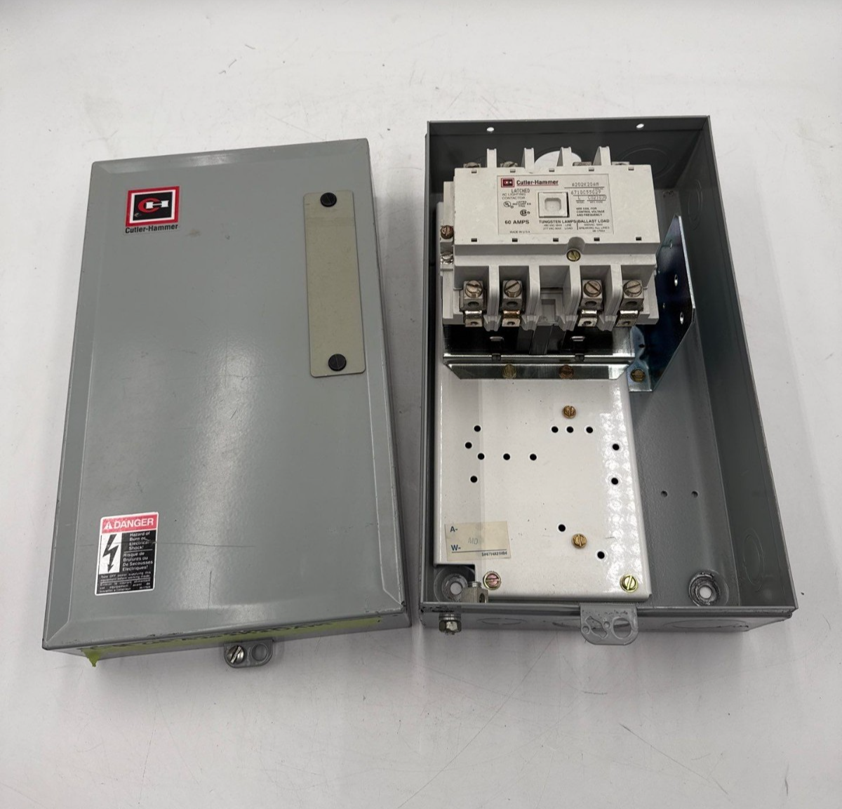 CH ECL04D1A4A Enclosed Lighting Contactor A202K2DAM 60A 4 Pole Coil 110/120V