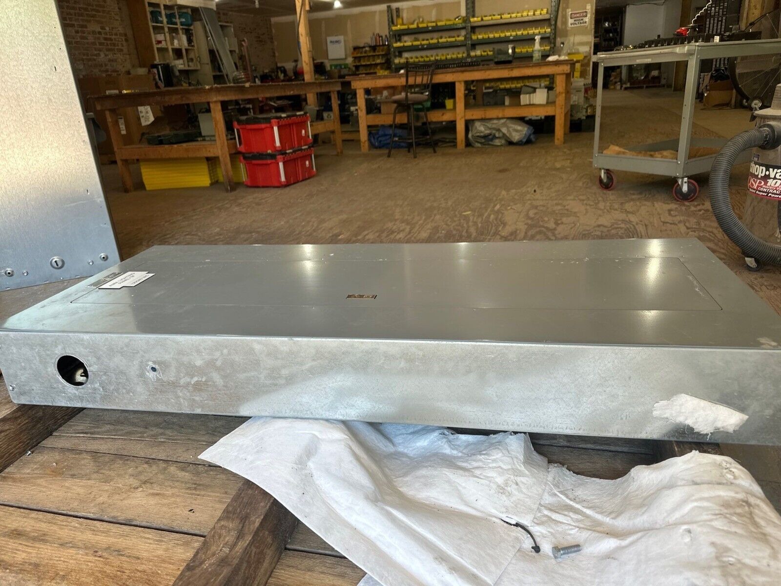 Square D NQOD Panelboard 200A 120/240V 1PH 3W 42 Cir Indoor Encl MCB QBL22200 P533 Used