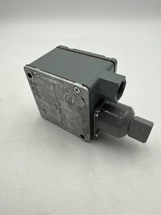 Allen Bradley 836T-T253J Pressure Control Switch 12-150 PSI 350PSI Max New