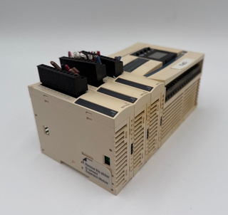 Schneider Electric TWDLCAA24DRF Used