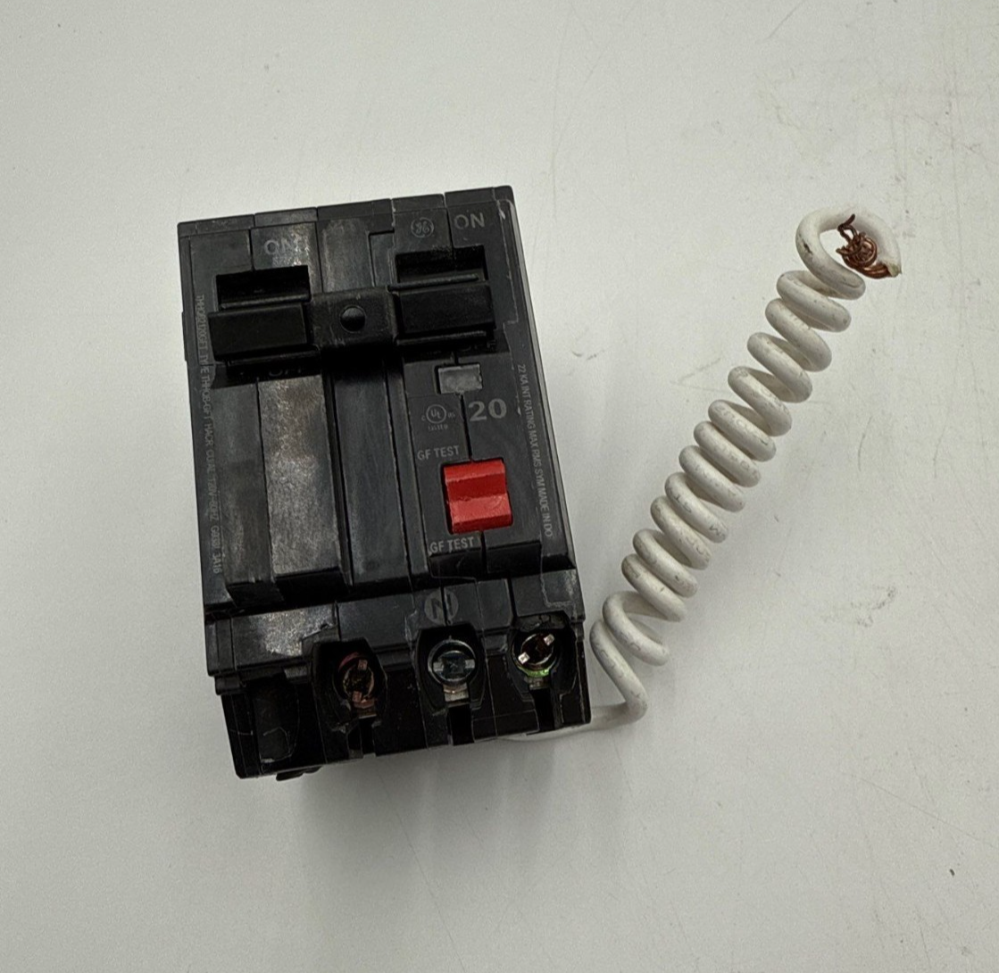 GE THHQB2120GFT Circuit Breaker 20A 2P 240V 22kA THHQB 20 Amp Bolt On GFCI New