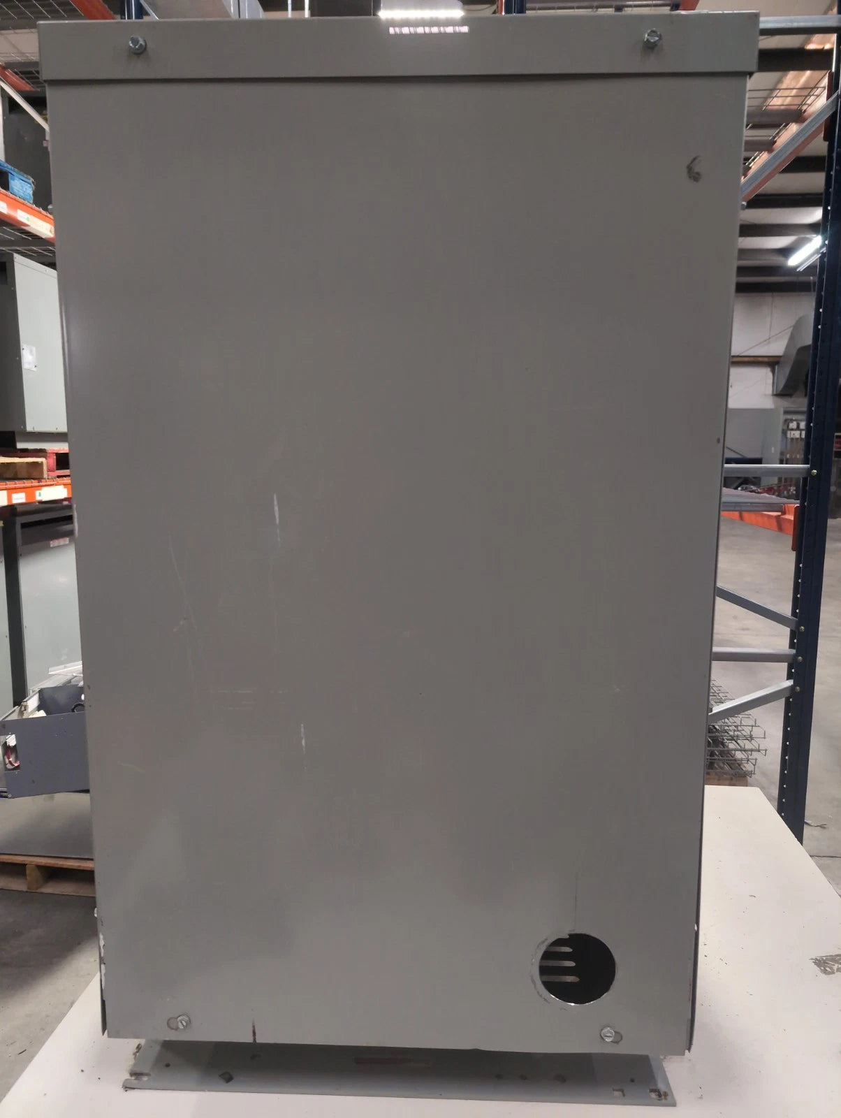 112.5KVA GE 9T23B3875 Transformer Pri 480V Sec 208/120V 3PH Type QL Indoor Encl Used