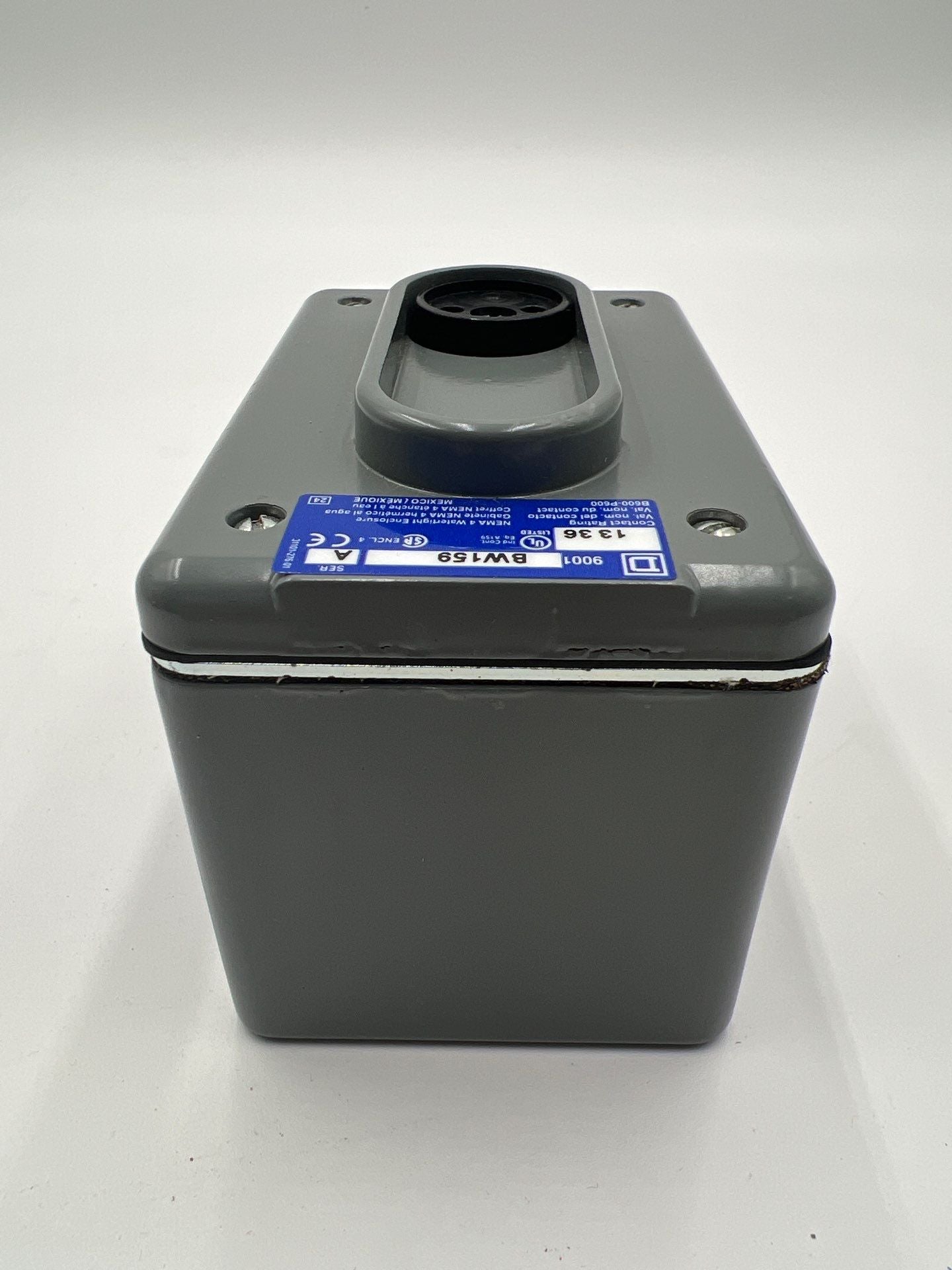 Square D 9001BW159 Control Station 1NO/1NC 600VAC 30mm Type 4 Encl 1NO 1NC New