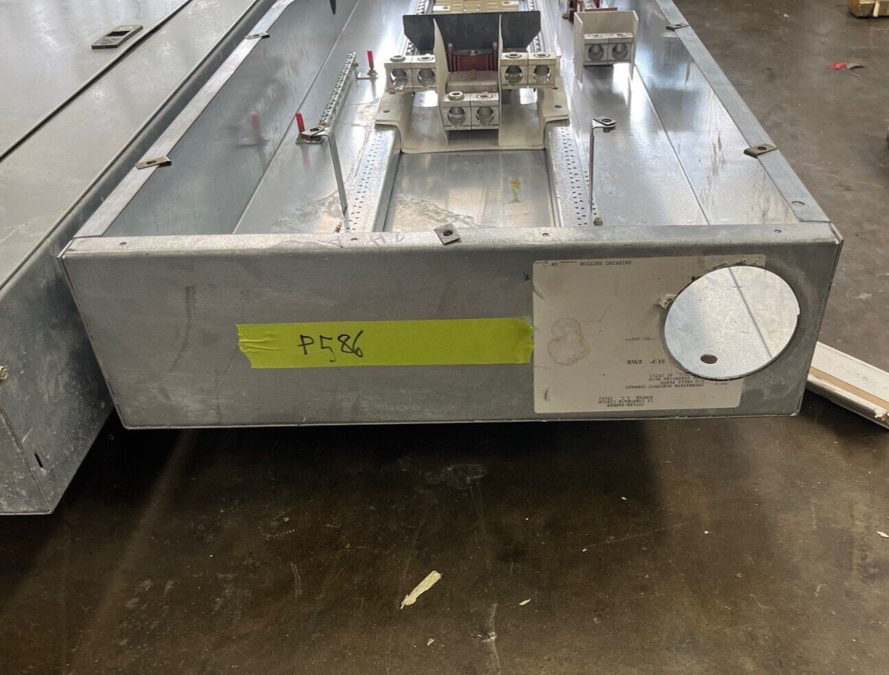 Cutler Hammer PRL2A MLO Panelboard 400A 277/480V 3PH 4W Indoor Encl 42Cir FD3225 P586 Used