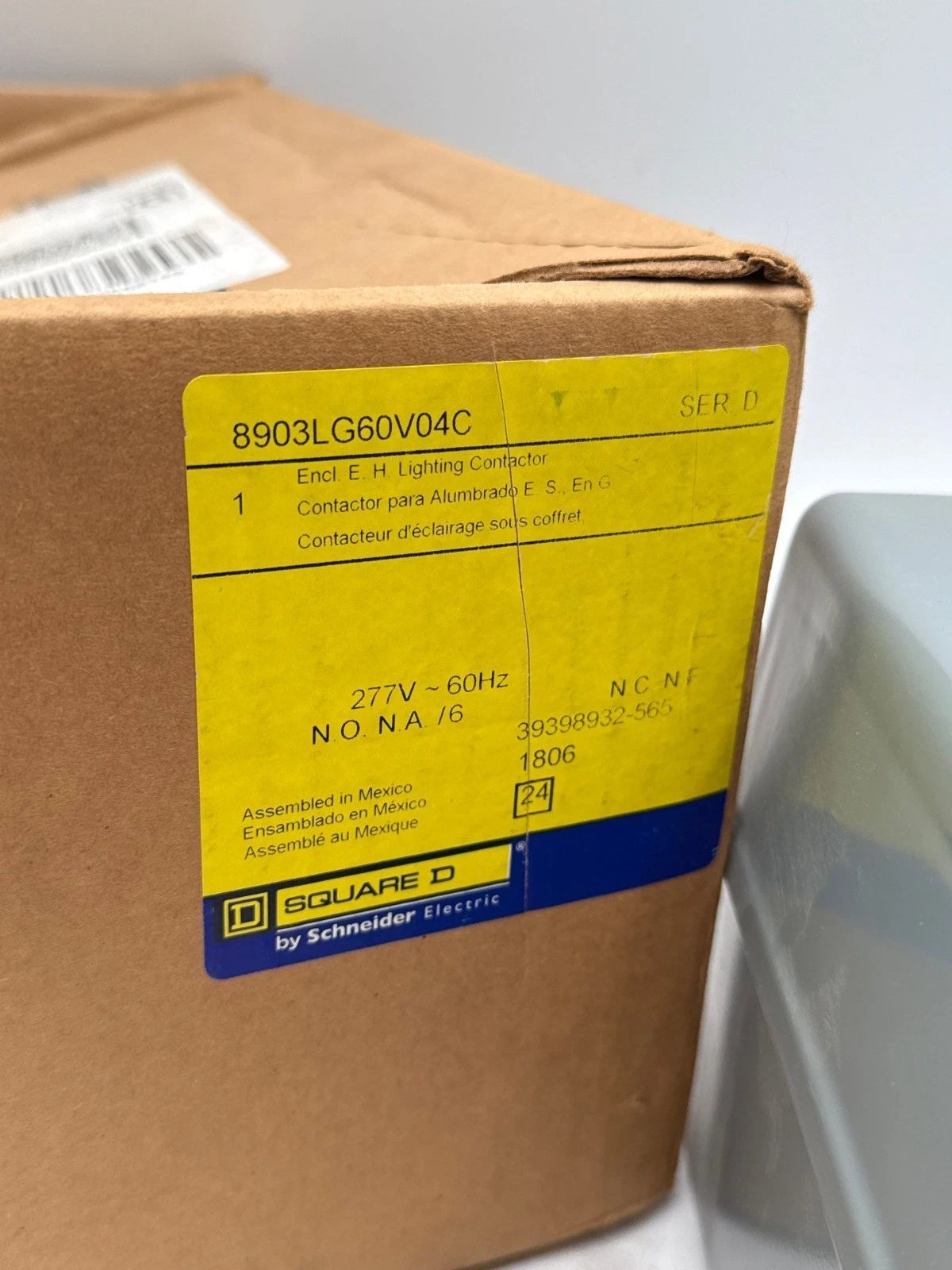 Square D 8903LG60V04C Lighting Contactor Electrically Held 6Pole 30A Coil 277V New