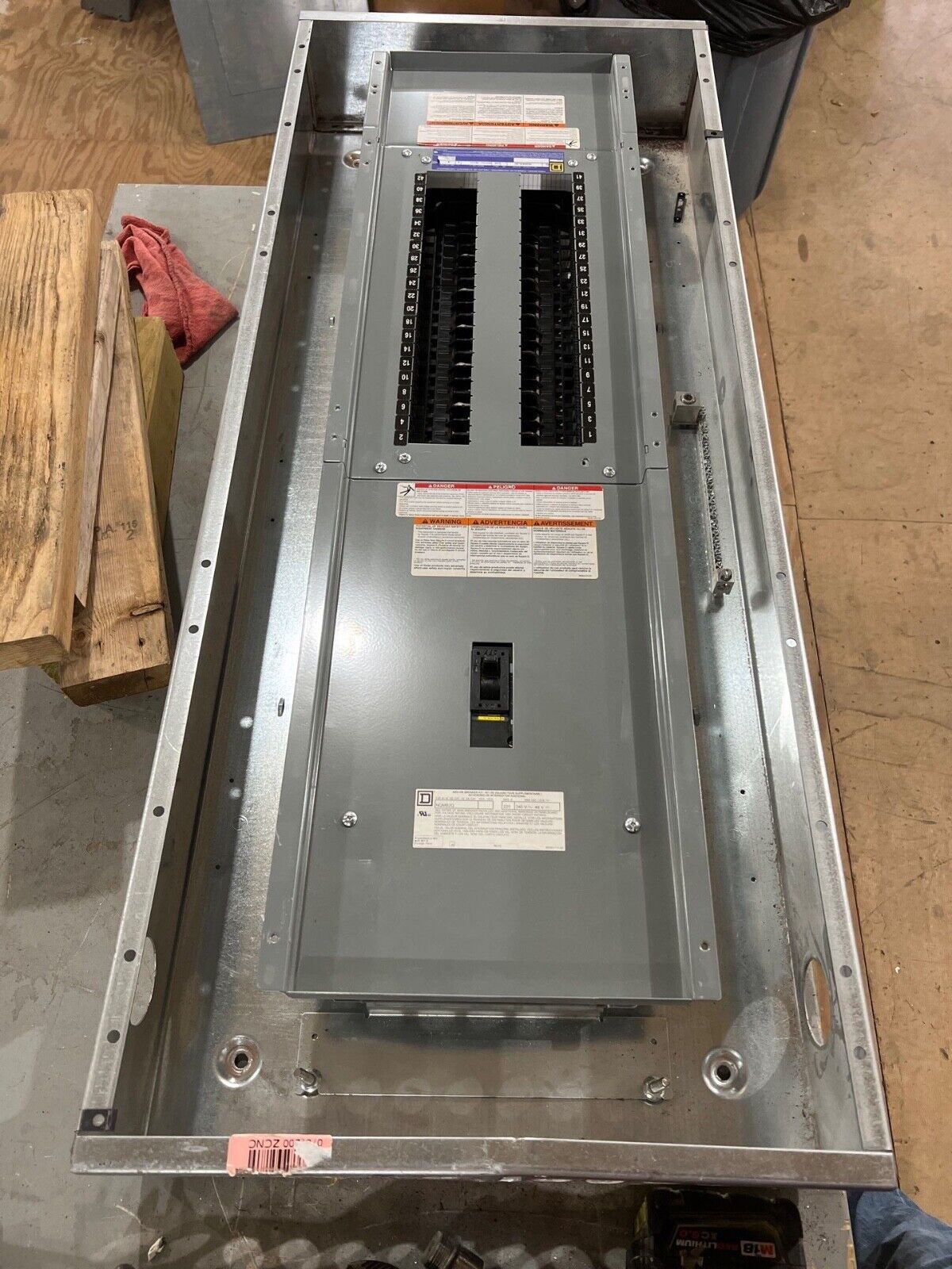 Square D NQOD442L2C Panelboard 225A 240V 3PH 4W 42 Cir Indoor Encl MCB QBL32200 P634 Used