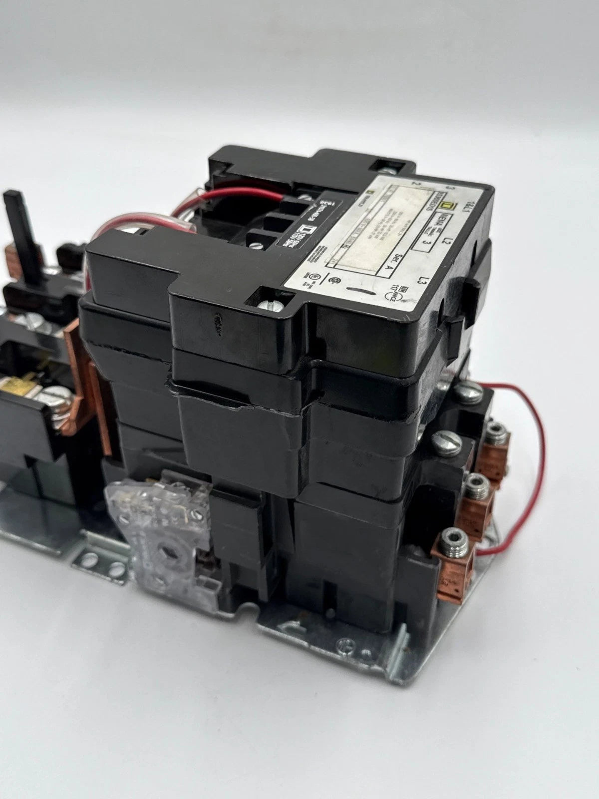 Square D 8536SE01S Starter 90A 3P 600V NEMA Size 3 Coil 110/120V 3PH 50HP CC81.5 Used