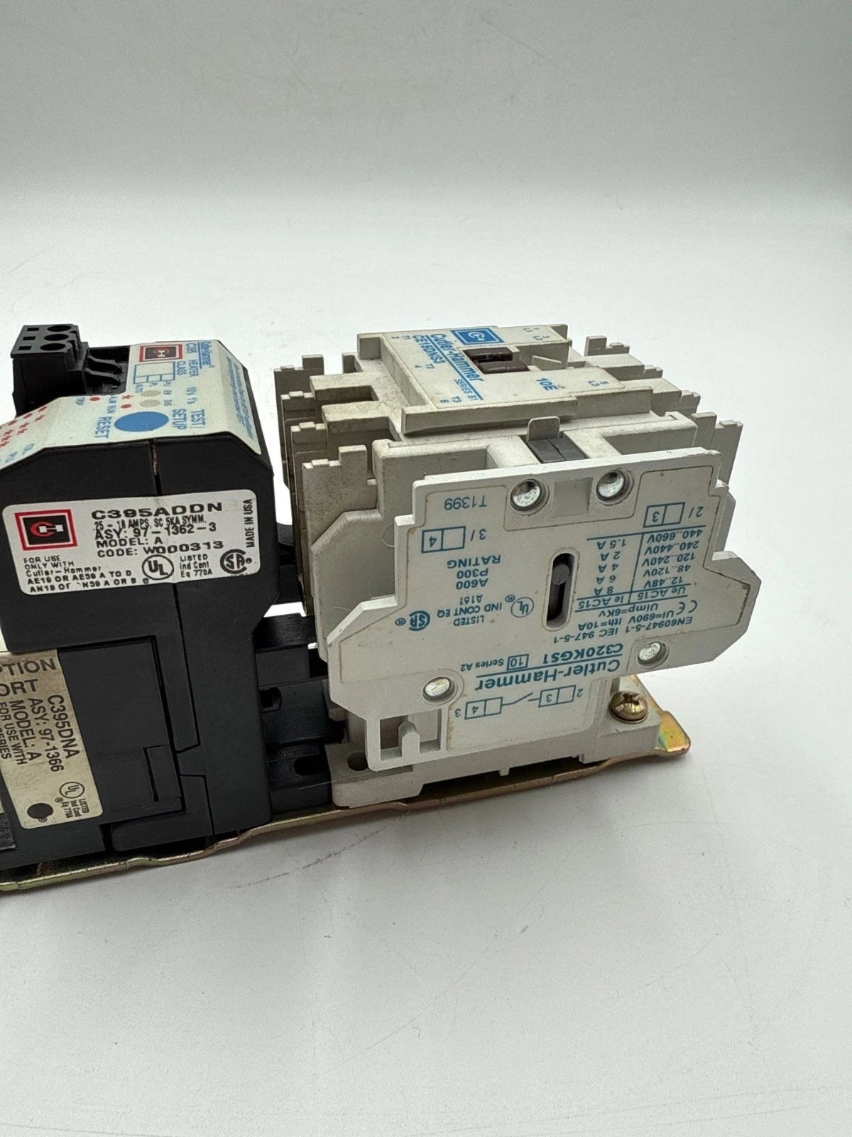 Cutler Hammer CE15DNS3 Starter 18A 3P Coil 110/120V Overload Relay C395ADDN Used