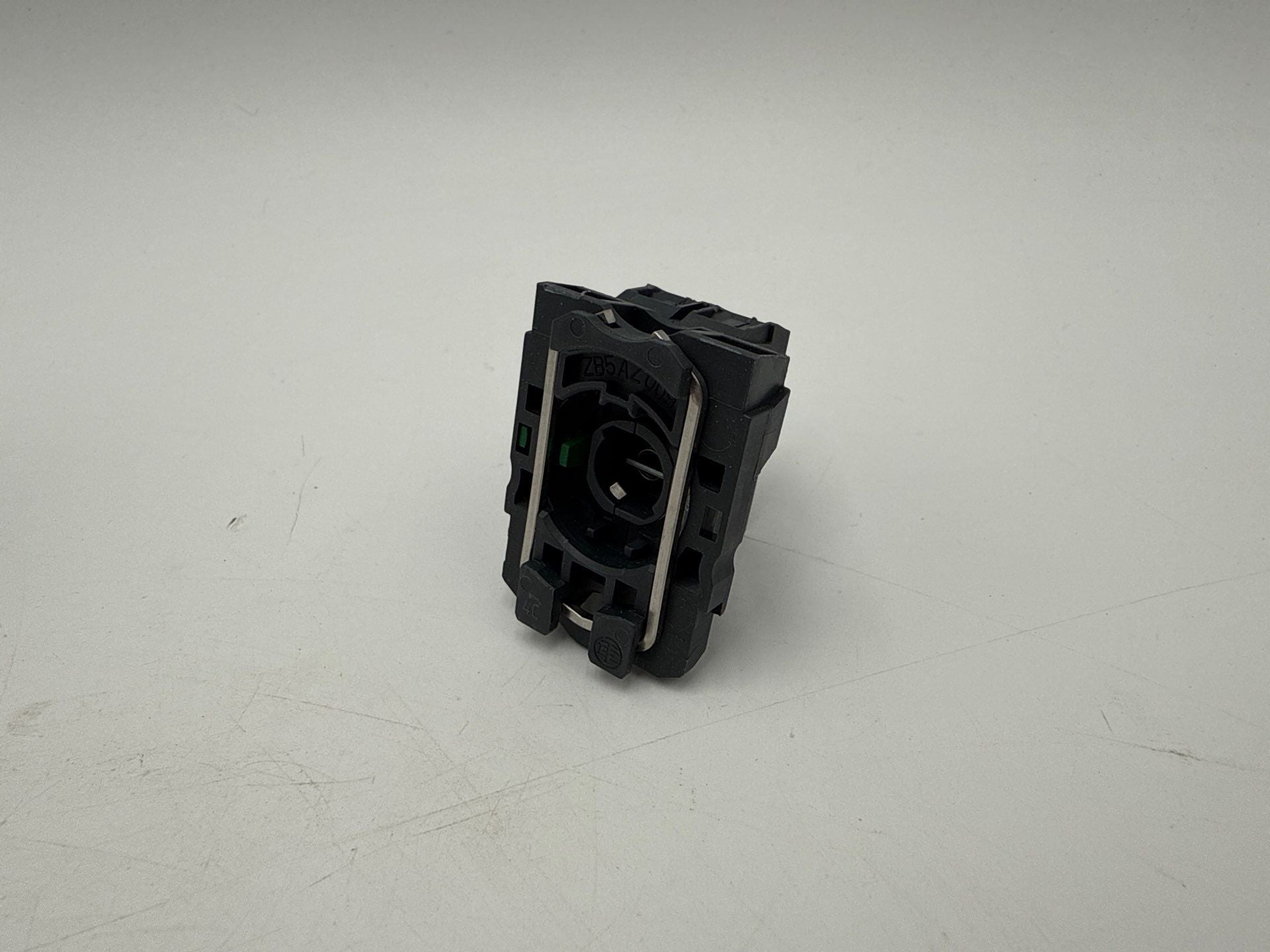 Schneider ZB5 AW061 Light Block With Body Fixing Collar Harmony XB5 New