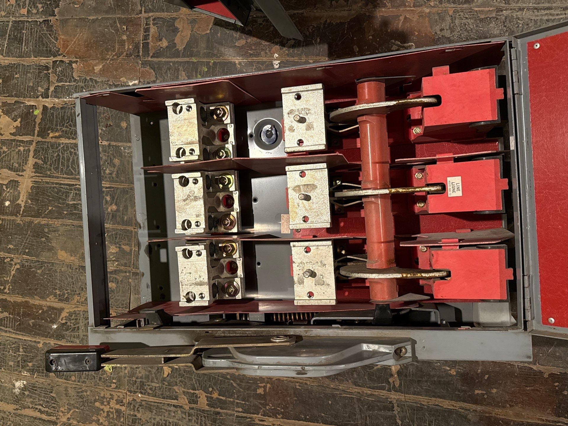 Square D QMB325W QMB Branch Panel Switch 400A 3P 240V 400 Amp 3 Pole Used