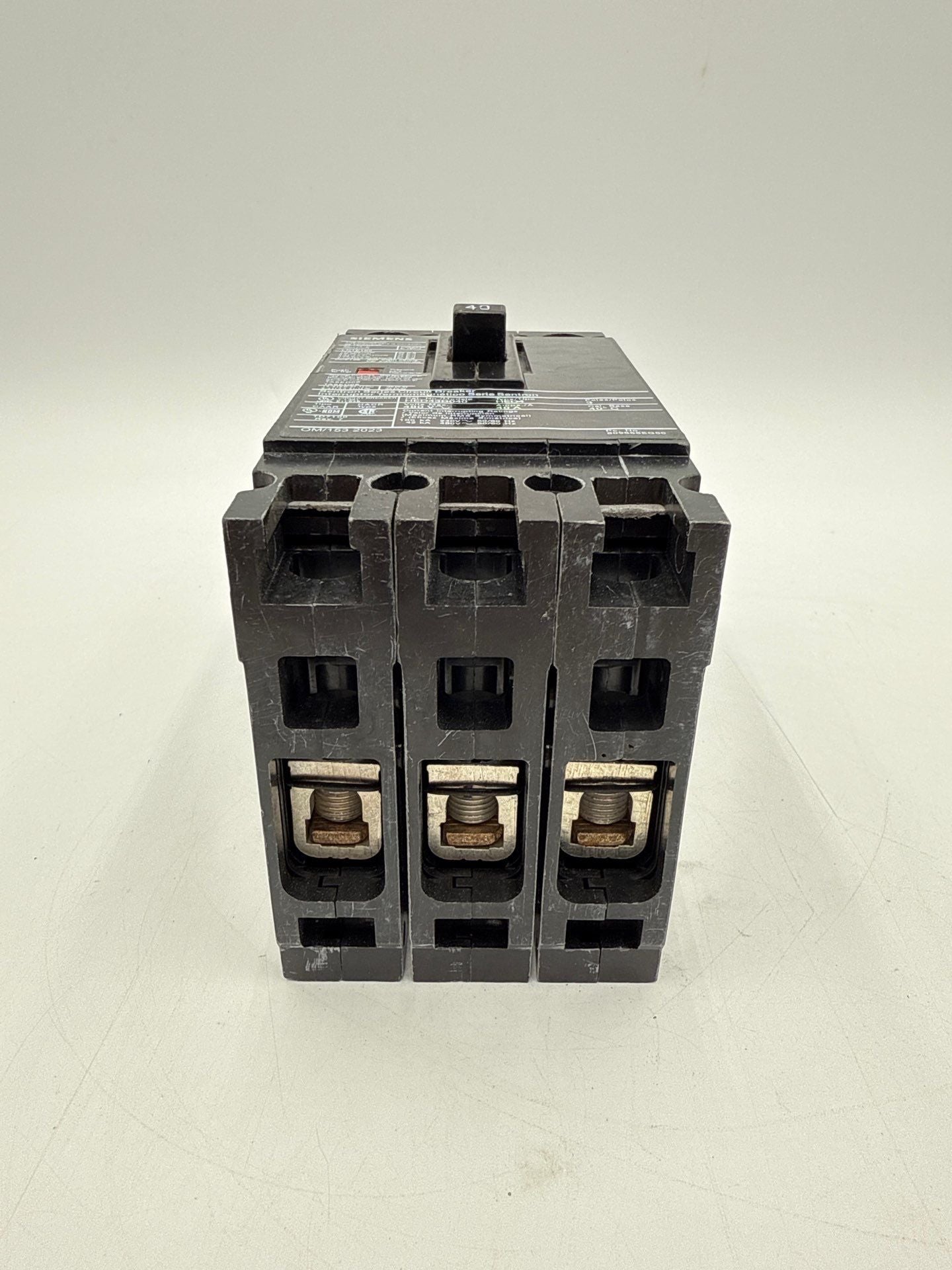 Siemens HED43B040 Circuit Breaker 40A 3P 480V HED4 40 Amp 3 Pole Bolt On Used