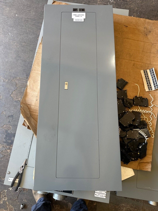 Square D NQOD Panelboard 200A 120/240V 1PH 3W 42 Cir Indoor Encl MCB QBL22200 P531 Used