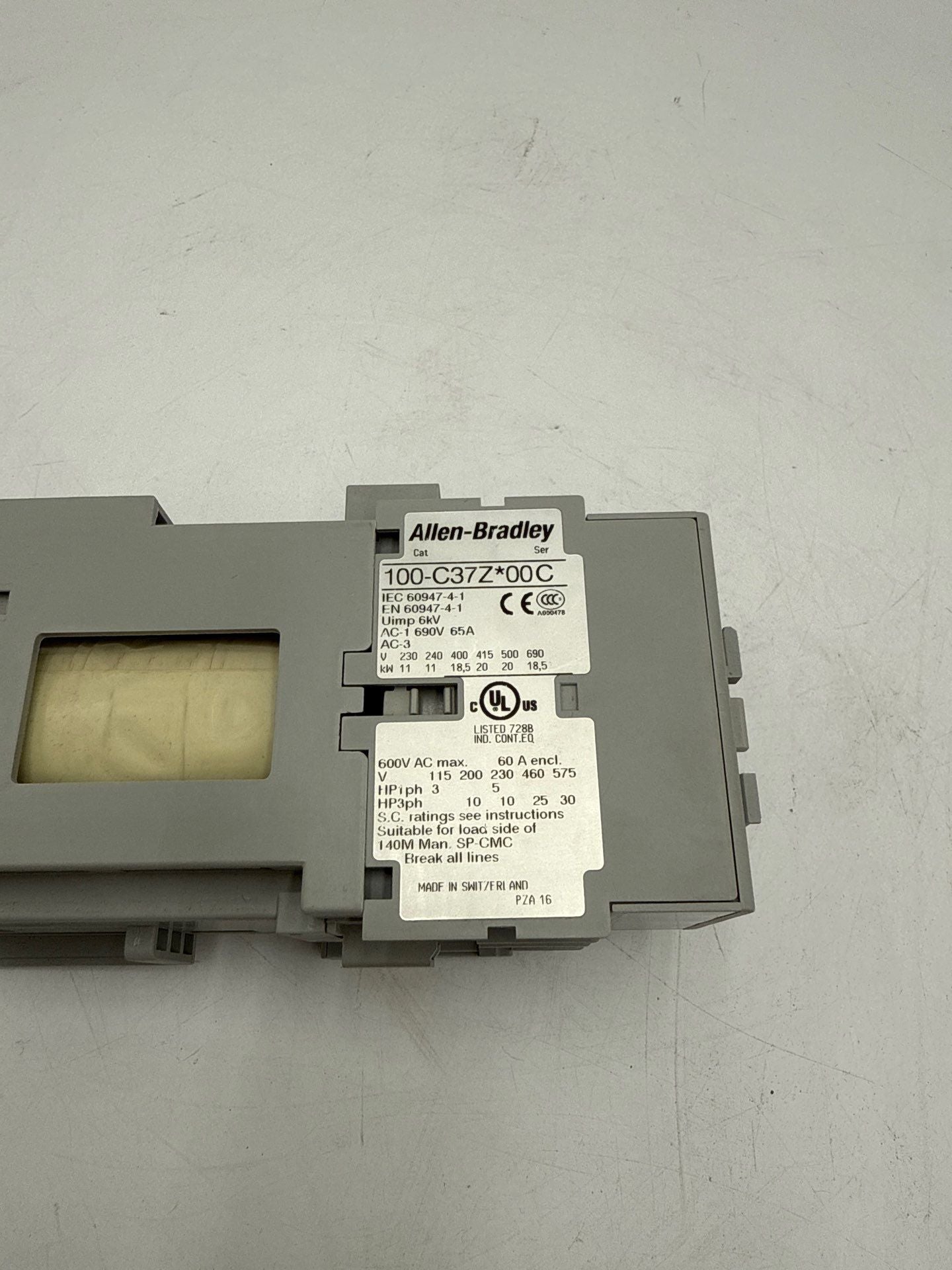 Allen Bradley 100-C37ZB10 New