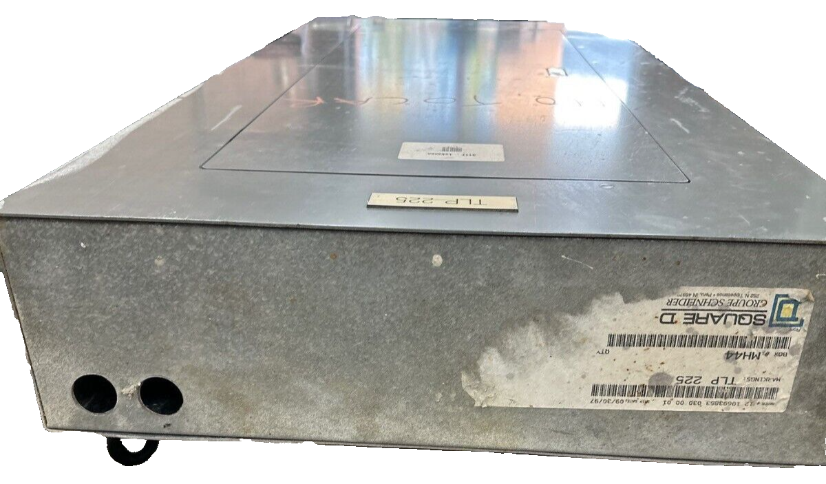 Square D NF Panelboard 250A 600Y/347V 3PH 4W 42 Cir Box MH44 Main Lug MLO 250Amp P405 Used