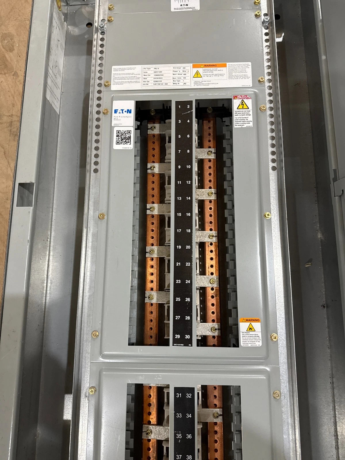 Eaton PRL1X Panelboard 250A 208/120V 3PH 4W 250 Amp Panel MCB 54 Cir PDD33G0250 Used