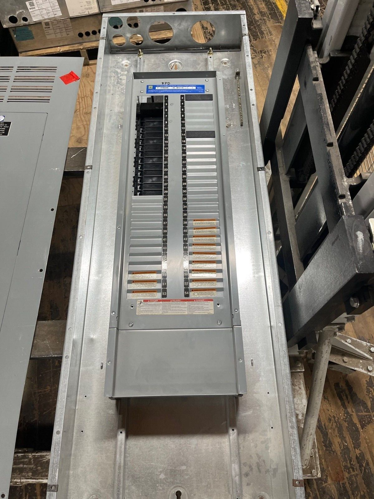 Square D NF Panelboard 600A 480Y/277V 3PH 4W MLO 54 Circuit Main Lug Indoor Encl P560 Used