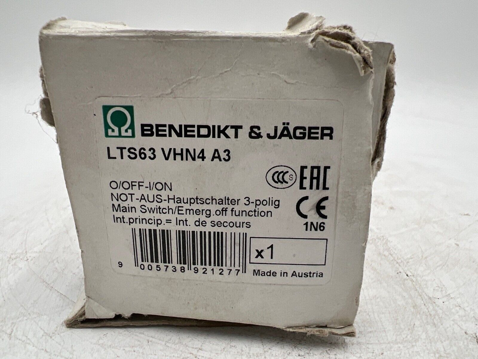 Bendikt and Jagar LTS63VHN4A3 New