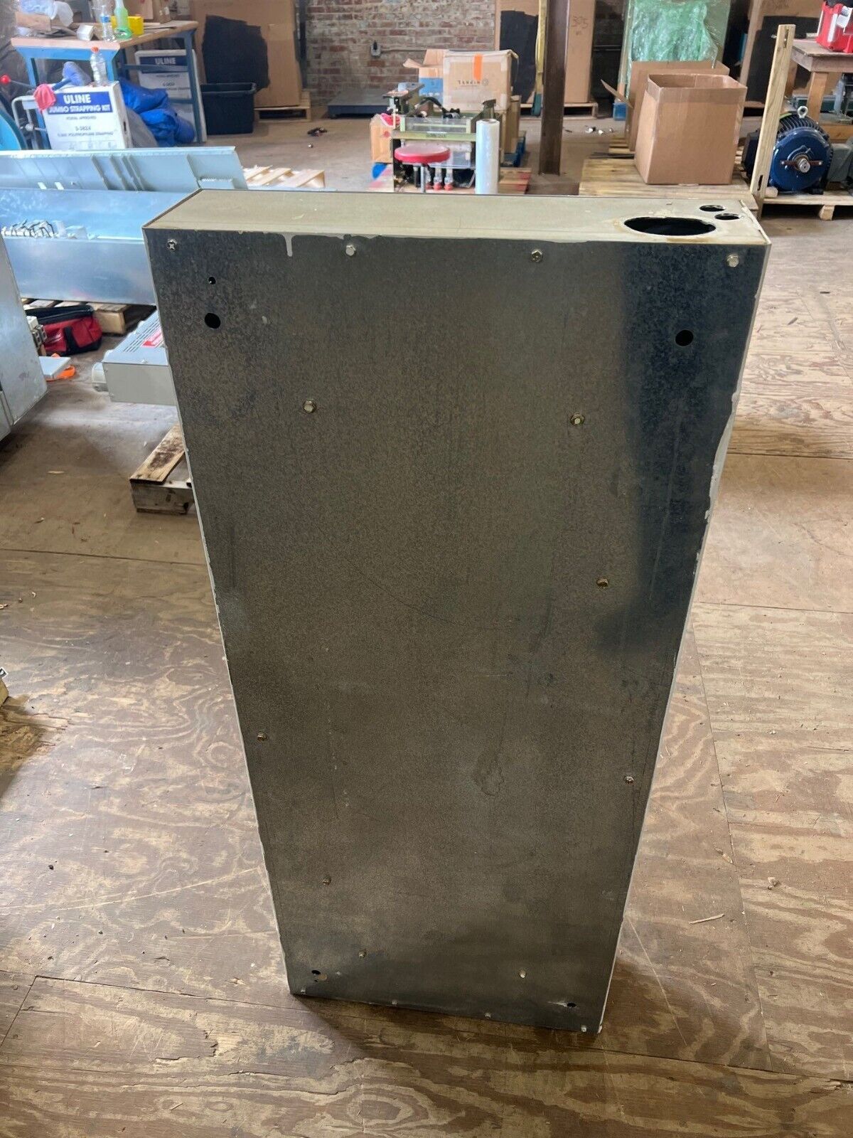 Cutler Hammer PRL1A Panelboard 100A 120/208V 3PH 42 Circuit Indoor MCB EHD3100 P663 Used