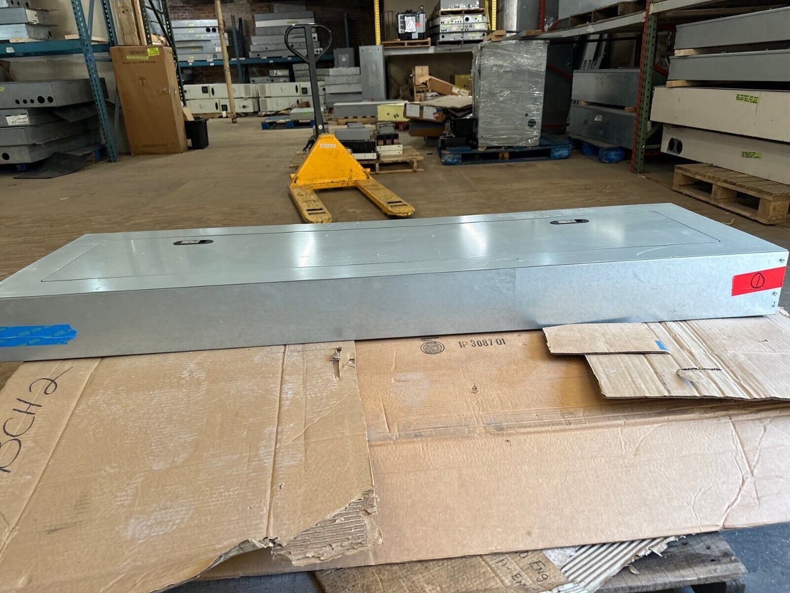 Siemens P1E42ML400ATST P1 Panelboard 400A 480/277V 3PH 4W 42 Cir Indoor Encl MLO P518 Used