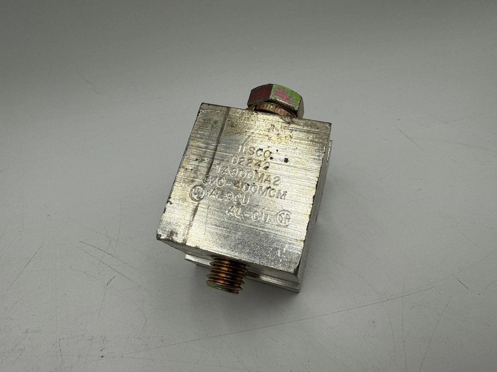 1PC Westinghouse TA800MA2 Circuit Breaker Terminal Lug 3/0-400MCM Ilsco D2242 New