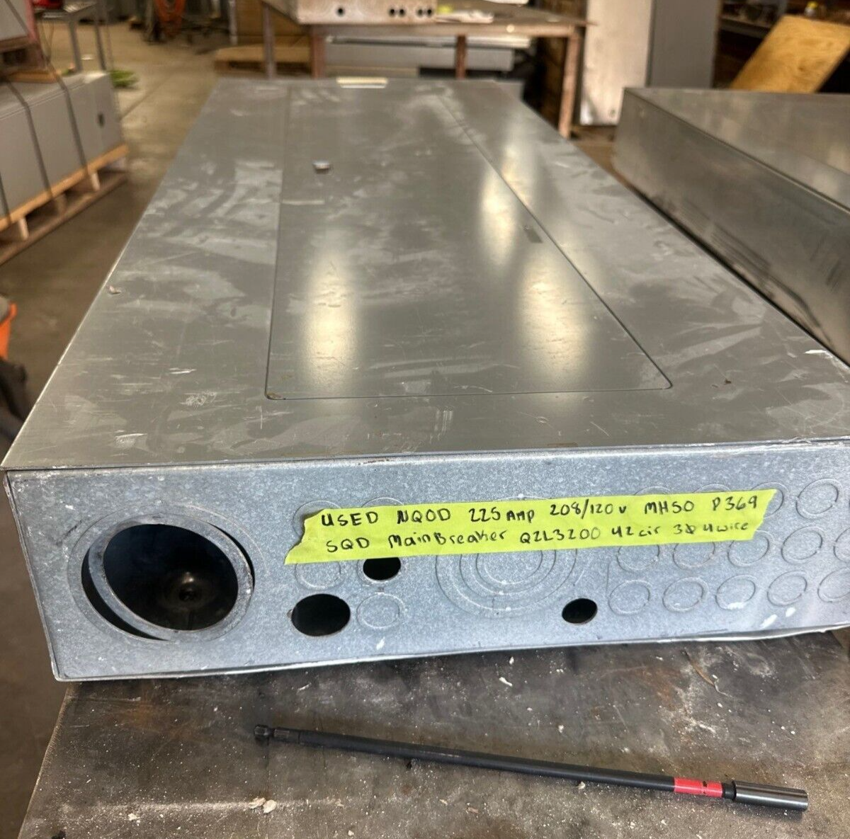 Square D NQOD442M225 Panelboard 225A 208/120V 3PH MCB Indoor Encl 42 Cir Q2L3200 P369 Used