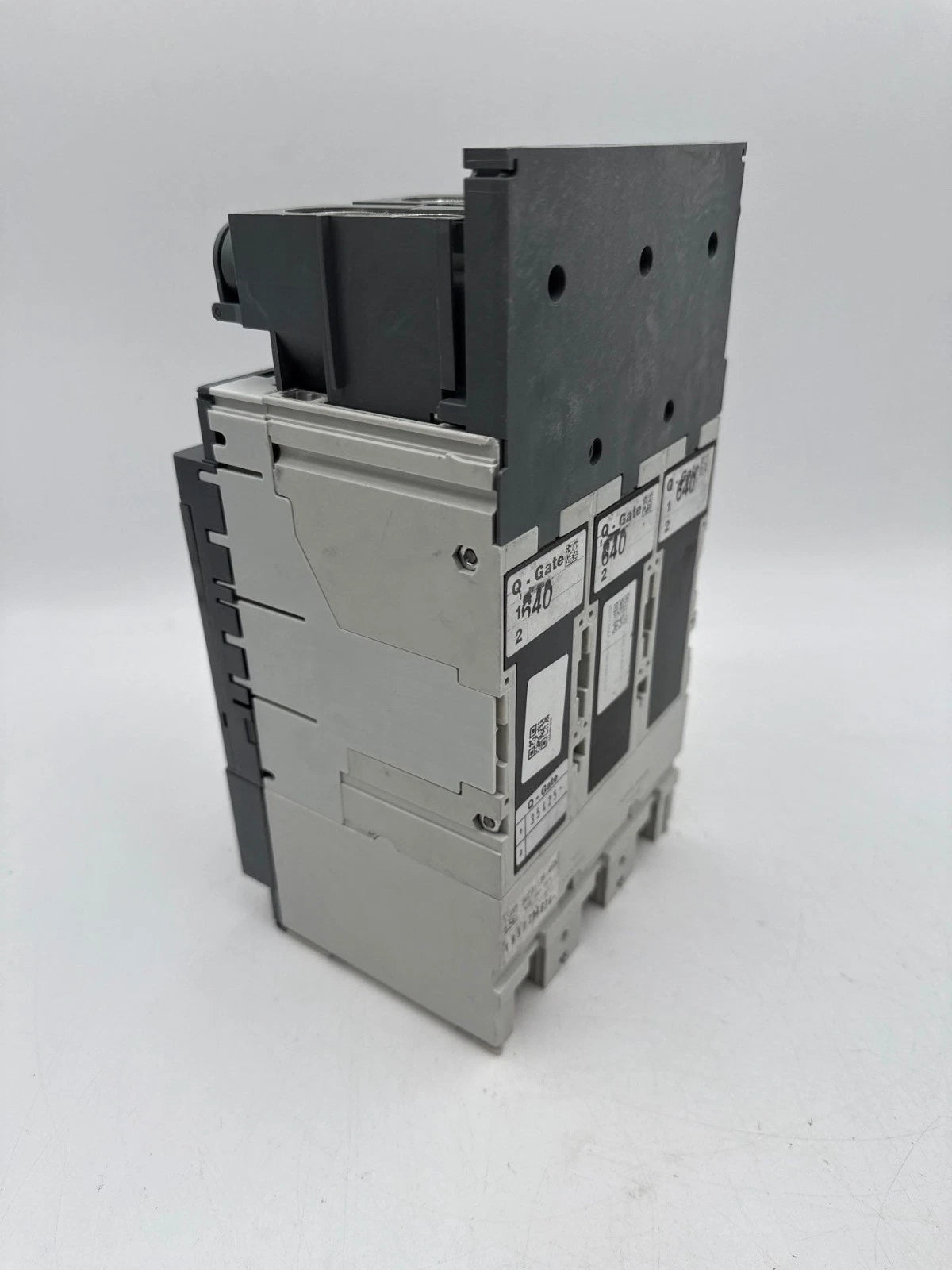 ABB XT5NQ340AFNF000XXX Circuit Breaker 400A 3P 600V Tmax XT5N 400 Amp Ekip LSI New